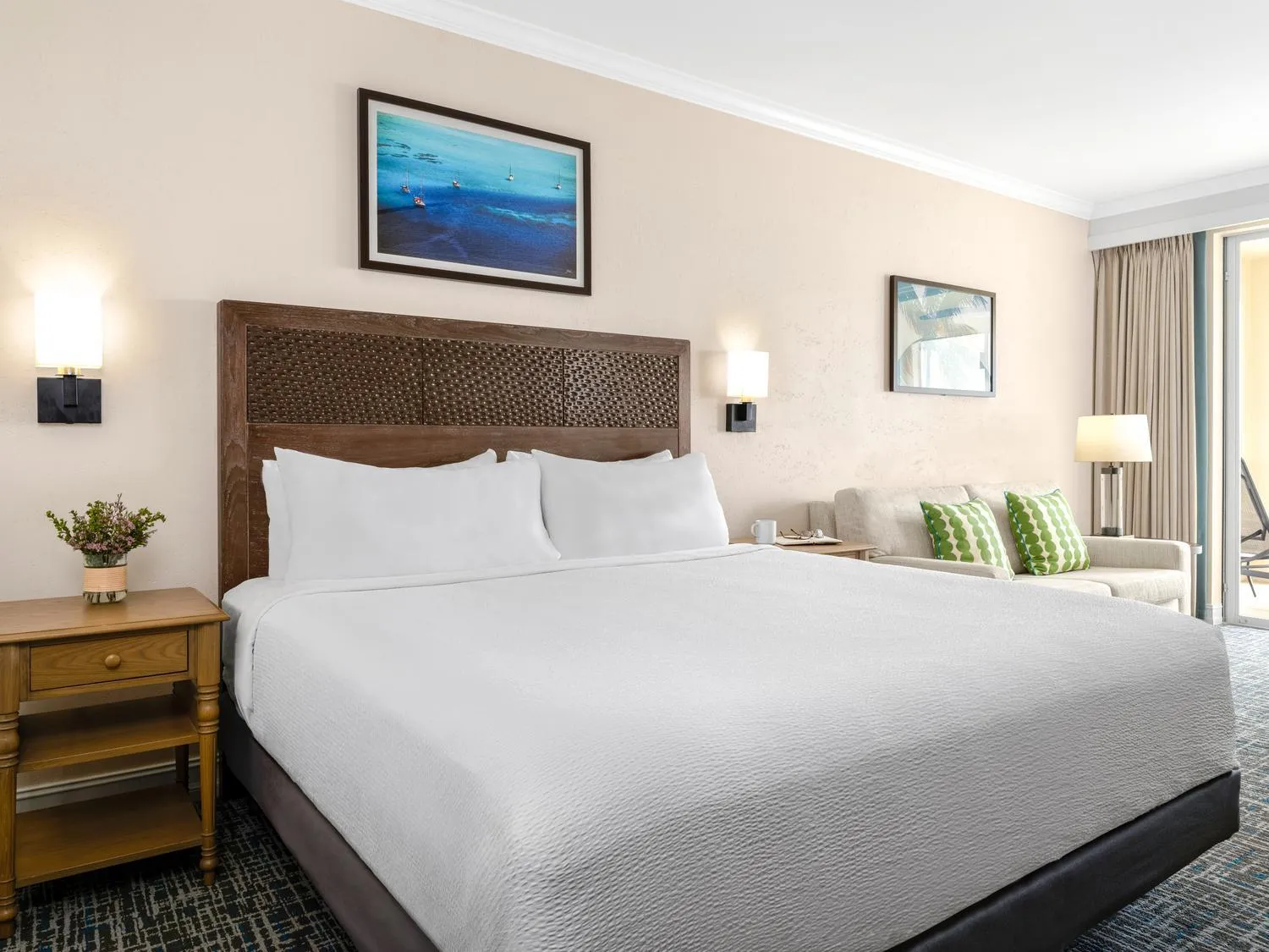 Bed in Hyatt Vacation Club at Coconut Cove