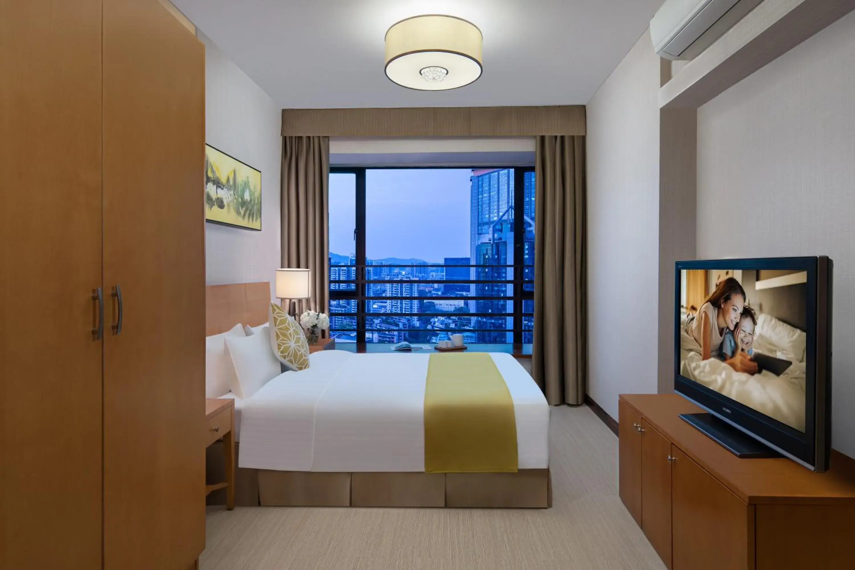 TV and multimedia, Bed in Springdale Serviced Residence Guangzhou