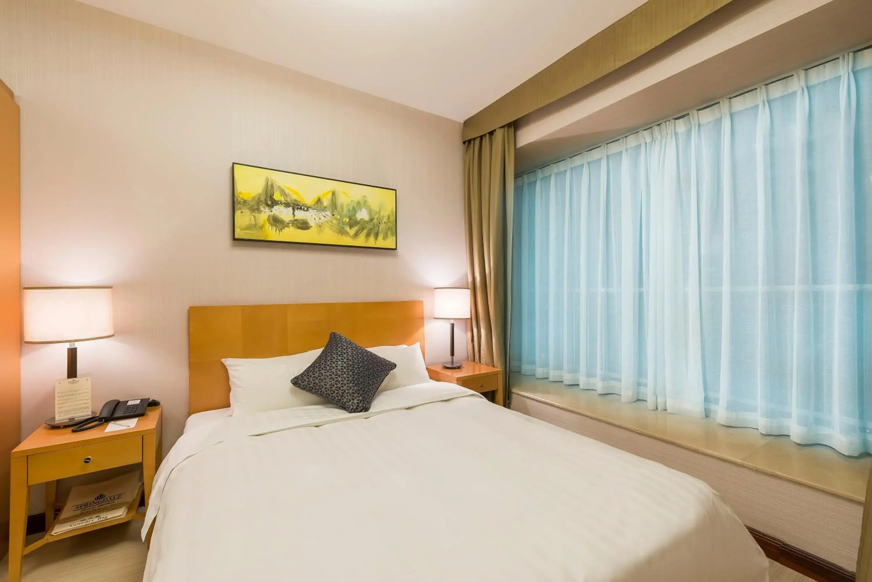 Photo of the whole room, Bed in Springdale Serviced Residence Guangzhou