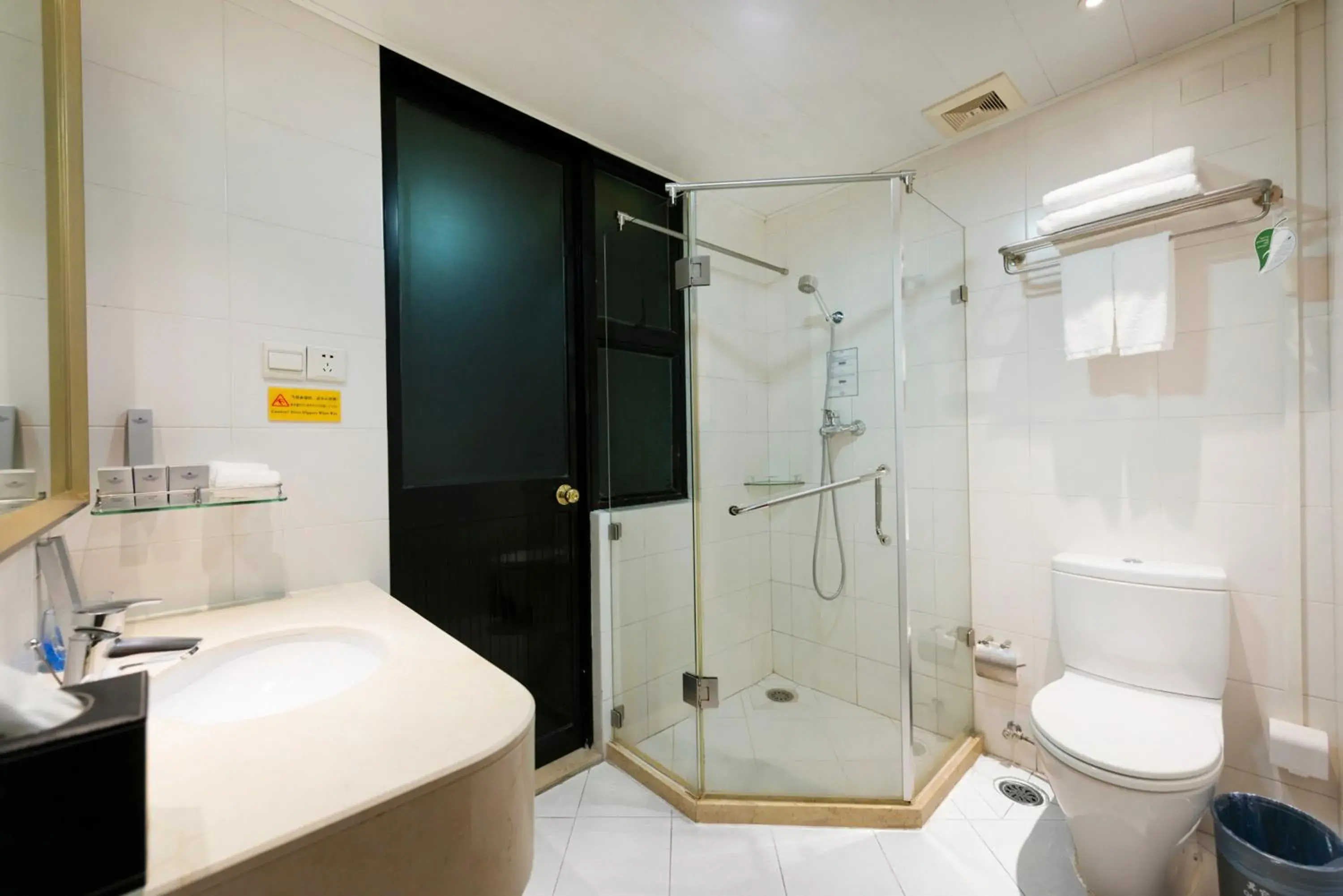 Toilet, Bathroom in Springdale Serviced Residence Guangzhou