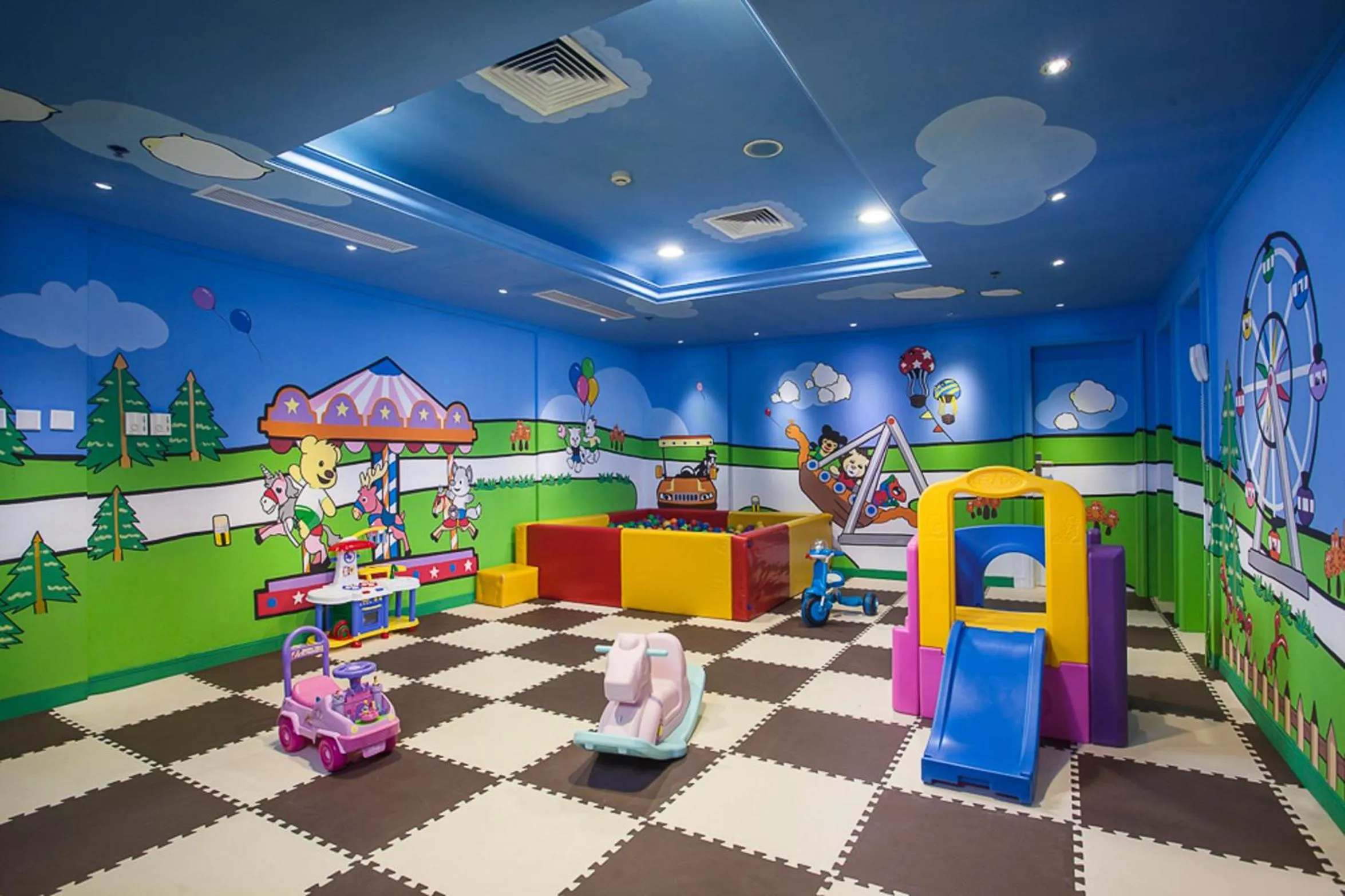 Children play ground in Dalian Asia Pacific Service Apartment (Former Somerset Harbour Court Dalian)