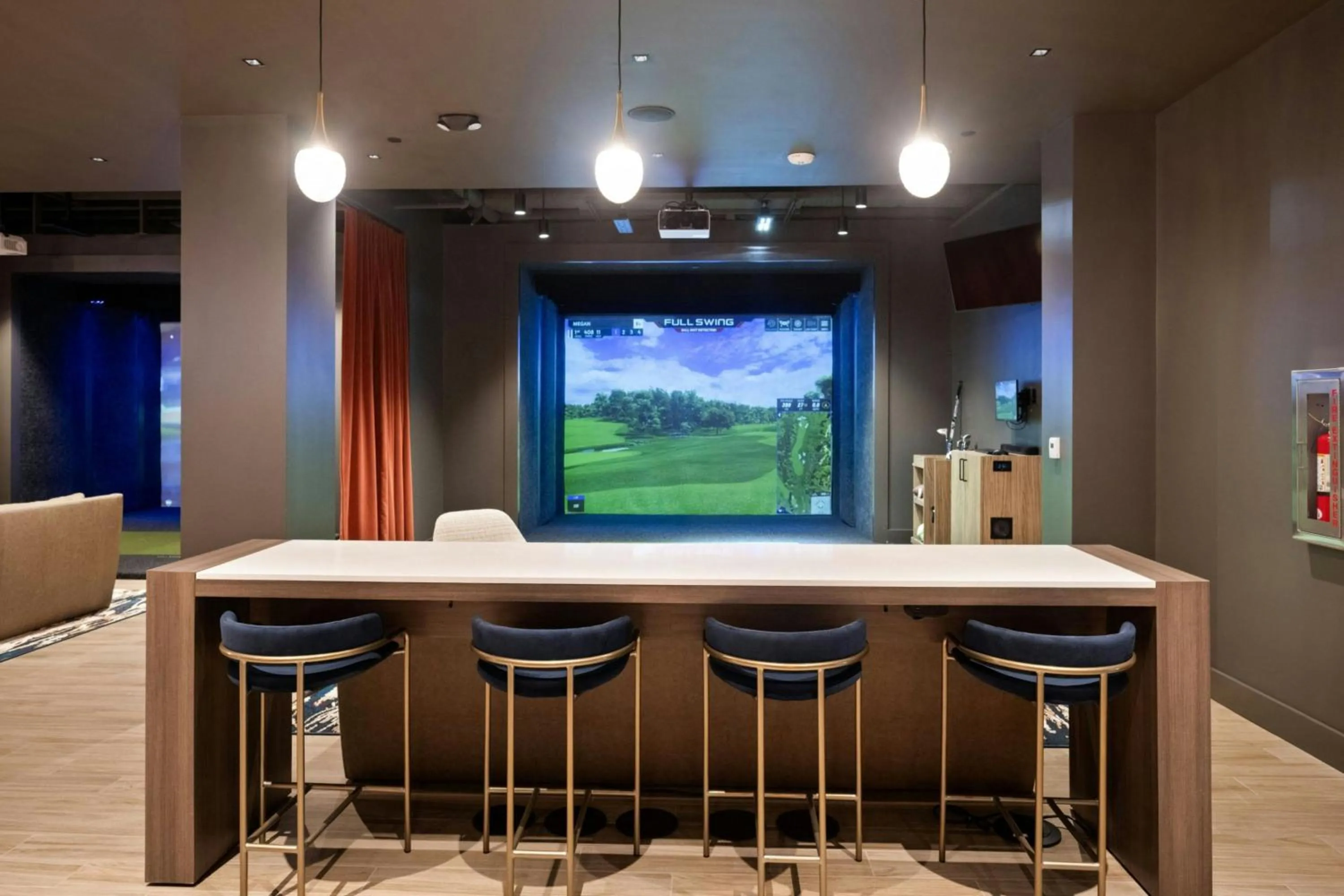 Lounge or bar in The Ballantyne, a Luxury Collection Hotel, Charlotte