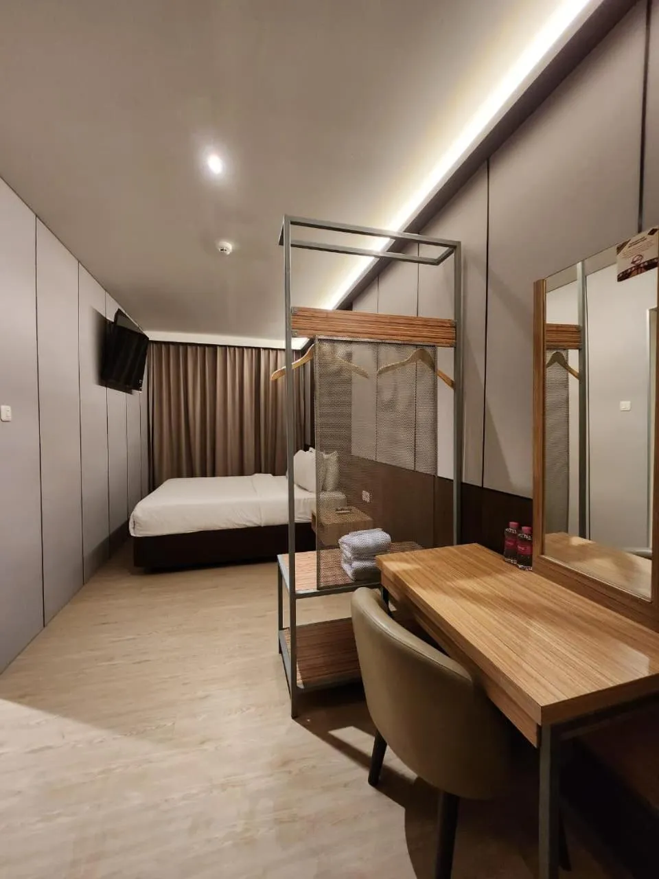 Bed in HOTEL PANTES SIMPANG LIMA SEMARANG