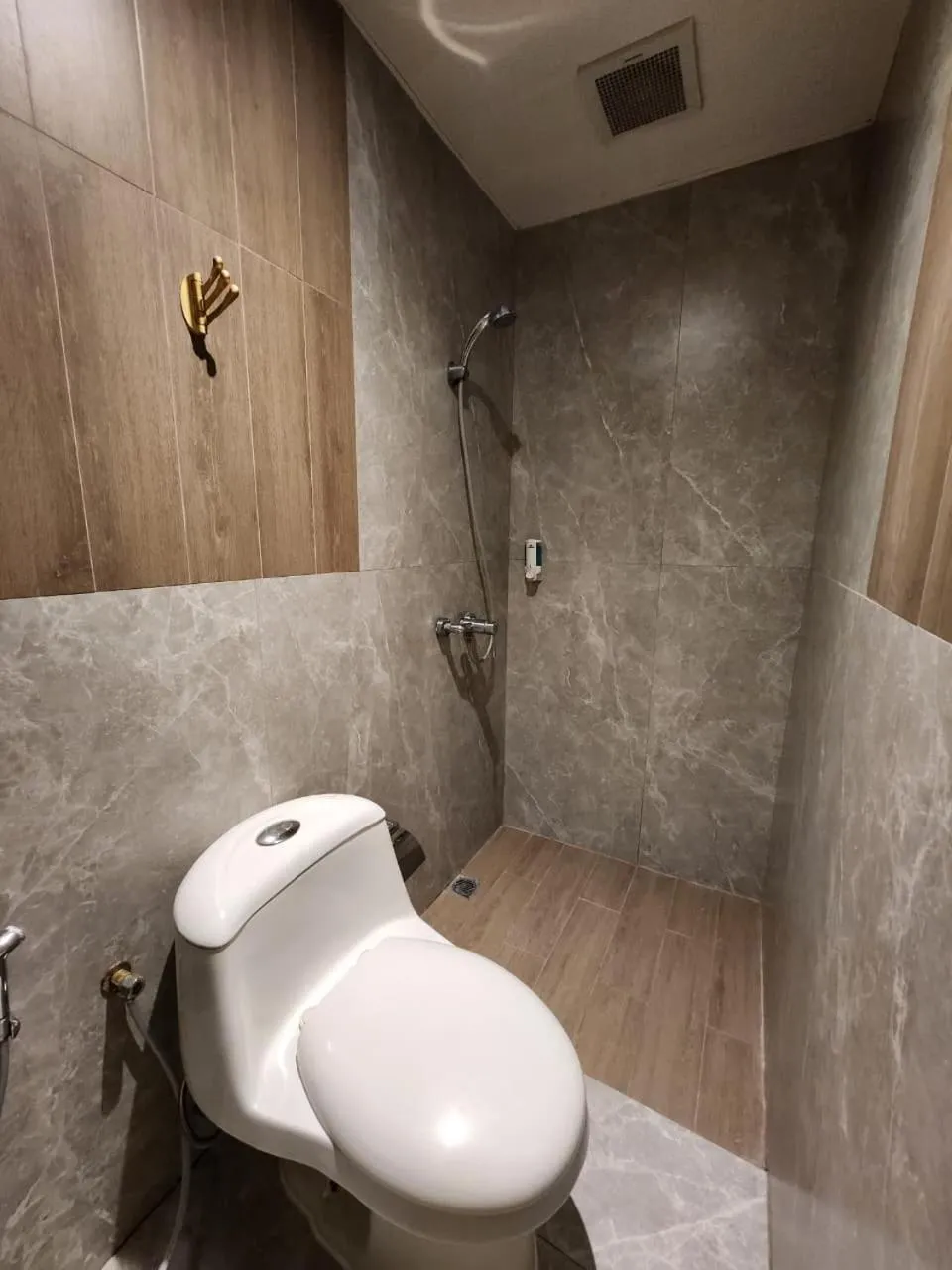 HOTEL PANTES SIMPANG LIMA SEMARANG