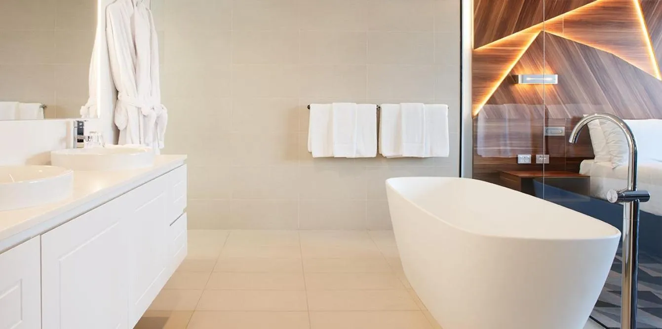 Bath in The Gem Hotel