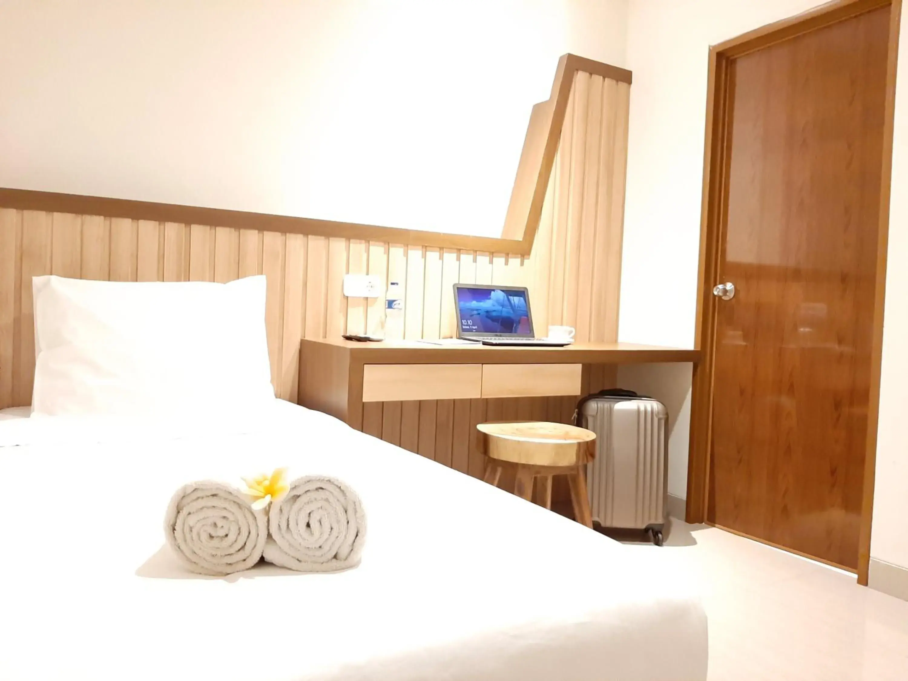 Budget Double Room in Hotel Pantes Kota Lama Semarang Budget Double Room in Hotel Pantes Kota Lama Semarang