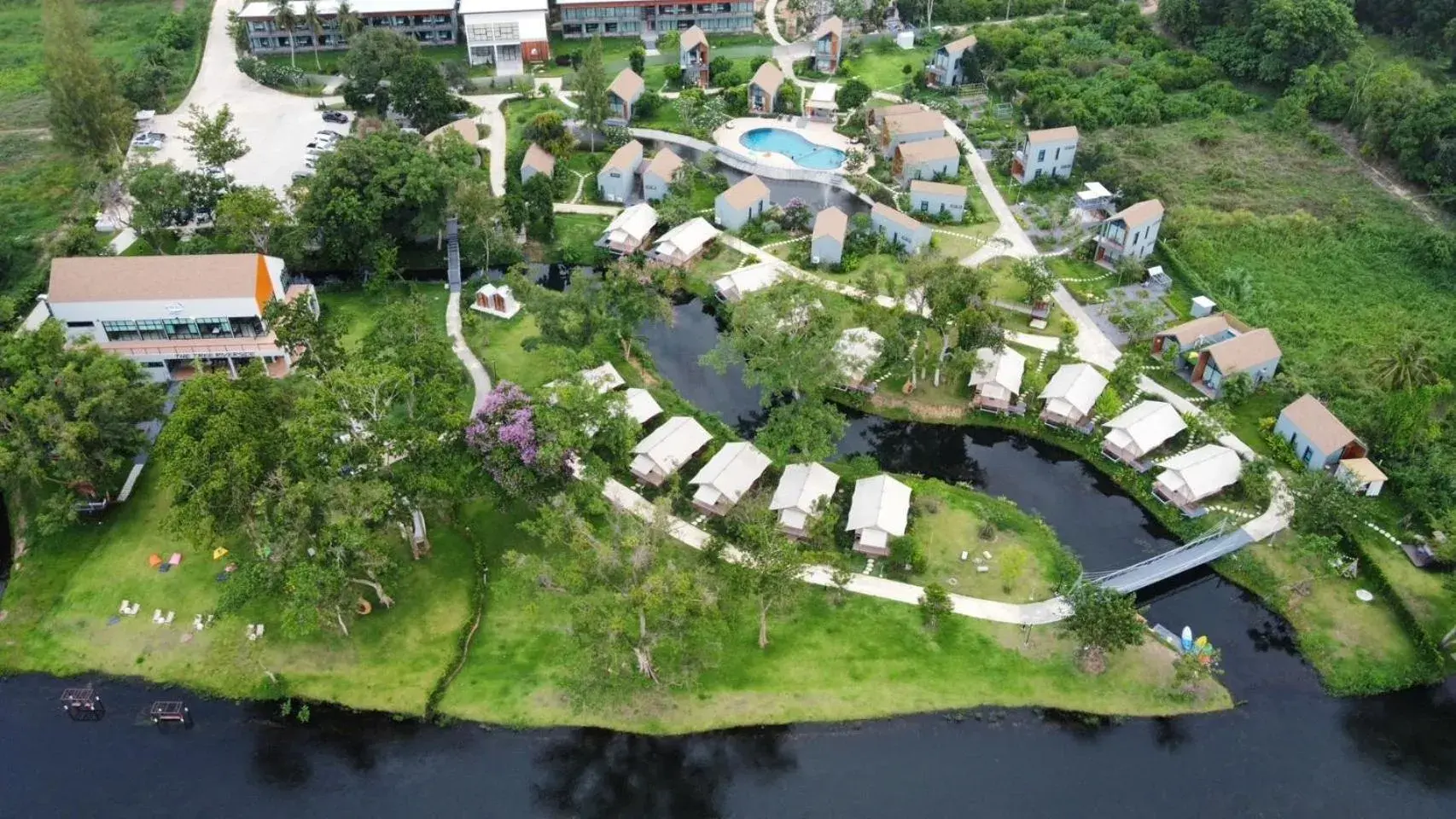 The Tree Riverside Resort Kaeng Krachan The Tree Riverside Resort Kaeng Krachan