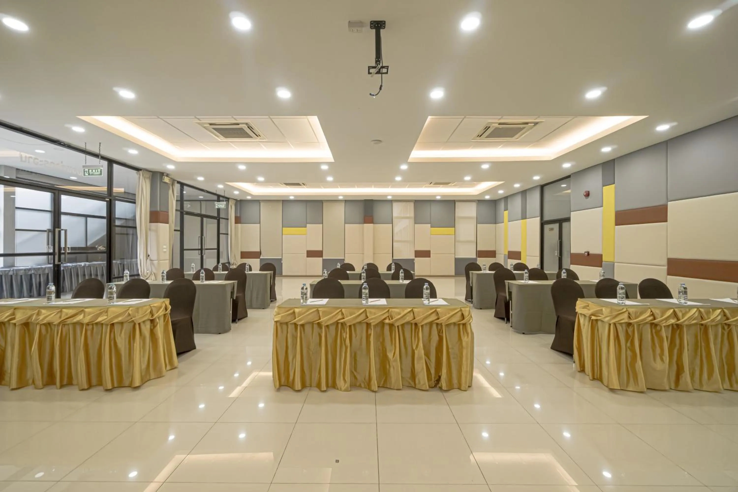 The Tree Riverside Resort Kaeng Krachan