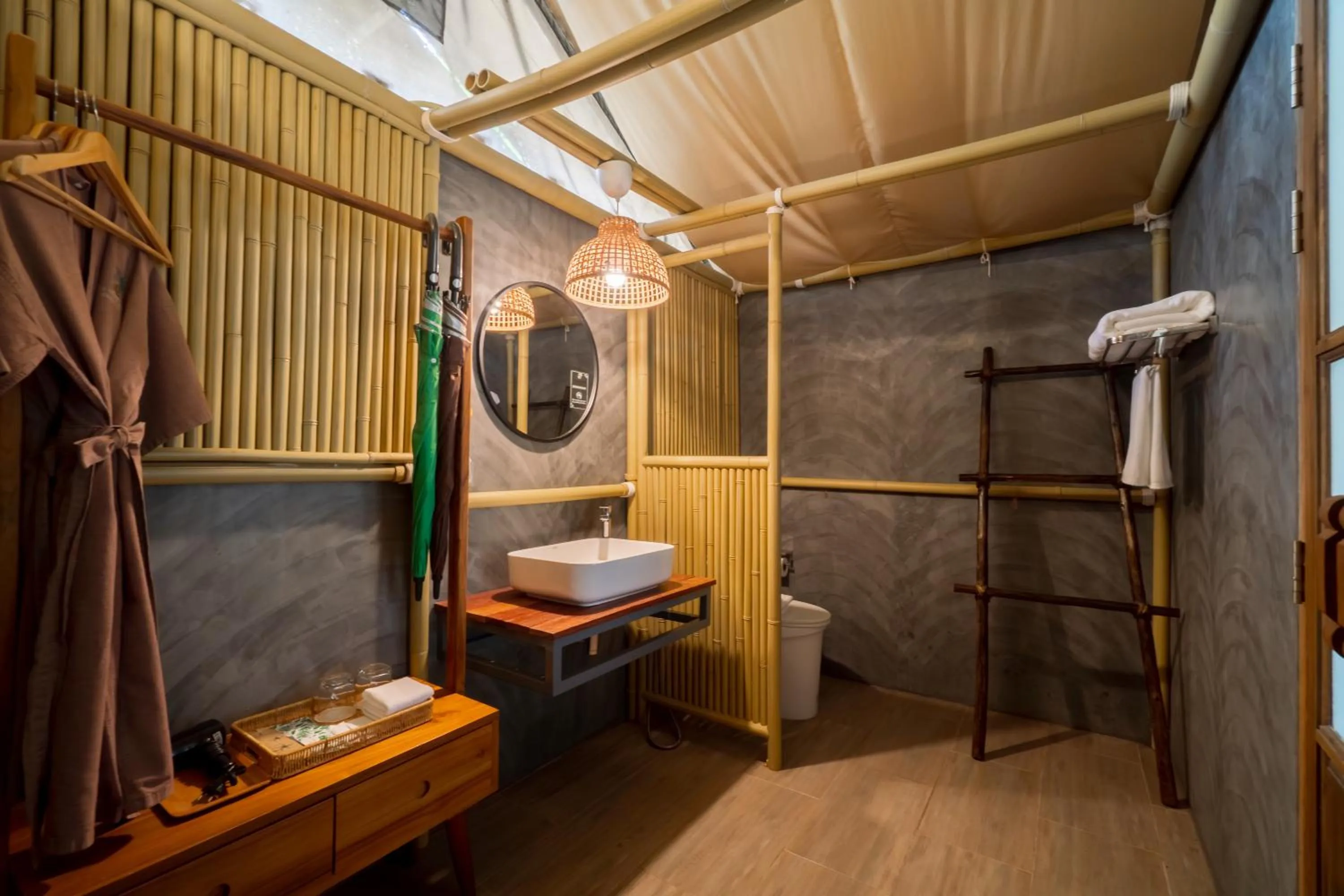 Bathroom in The Tree Riverside Resort Kaeng Krachan