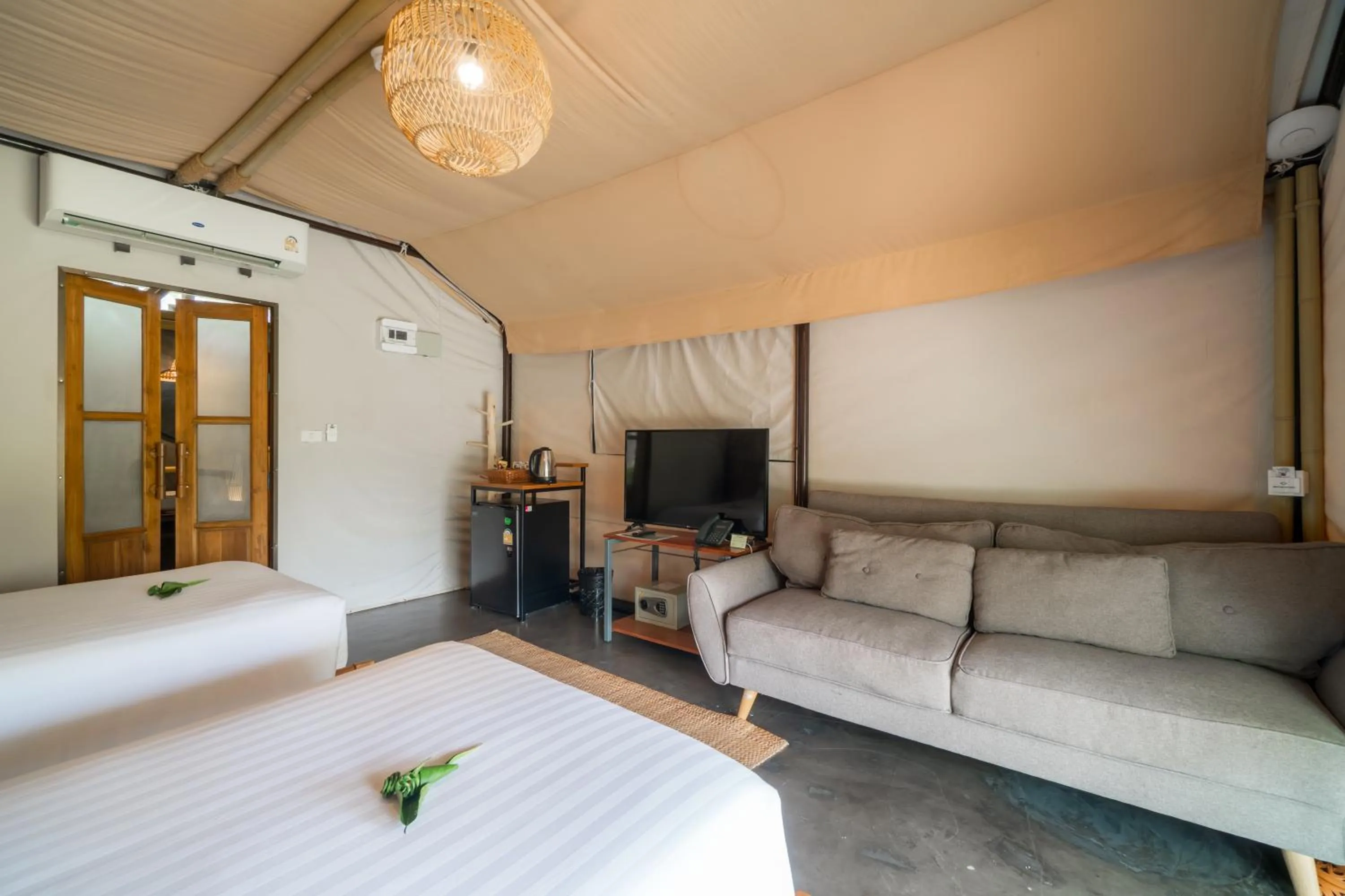 Bed in The Tree Riverside Resort Kaeng Krachan