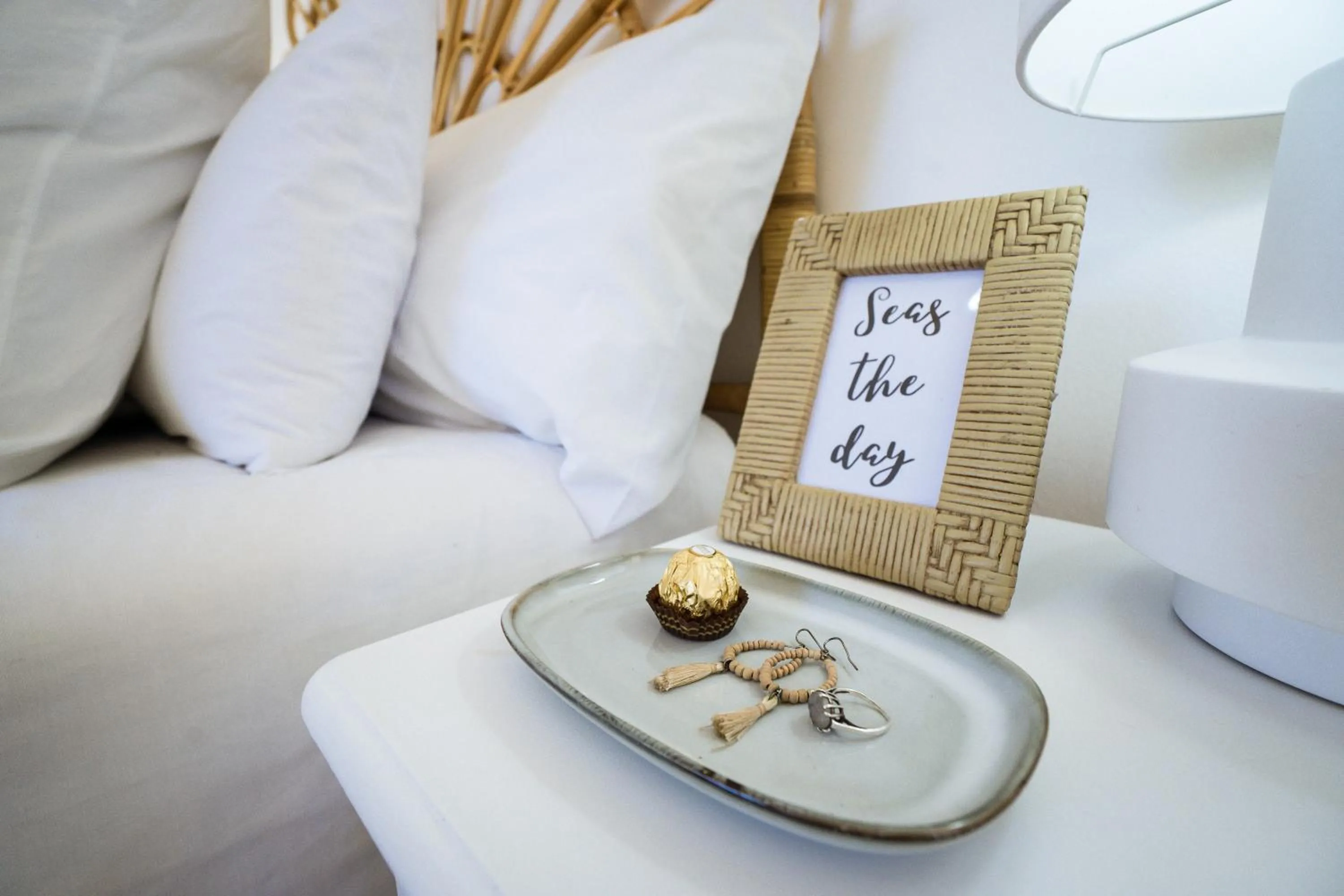 Bedroom, Bed in Tides End