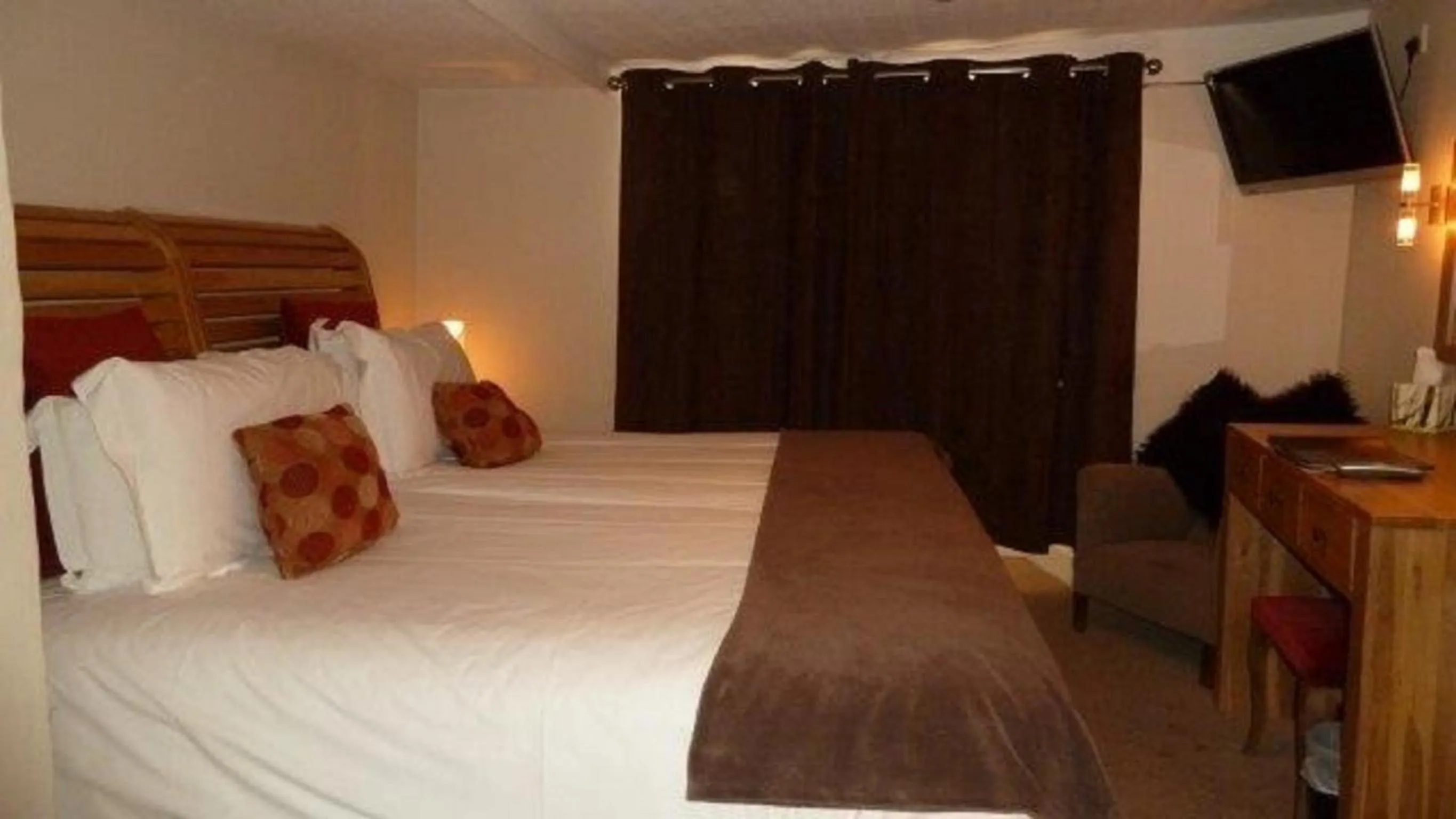 Bed in The Frenchgate Hotel