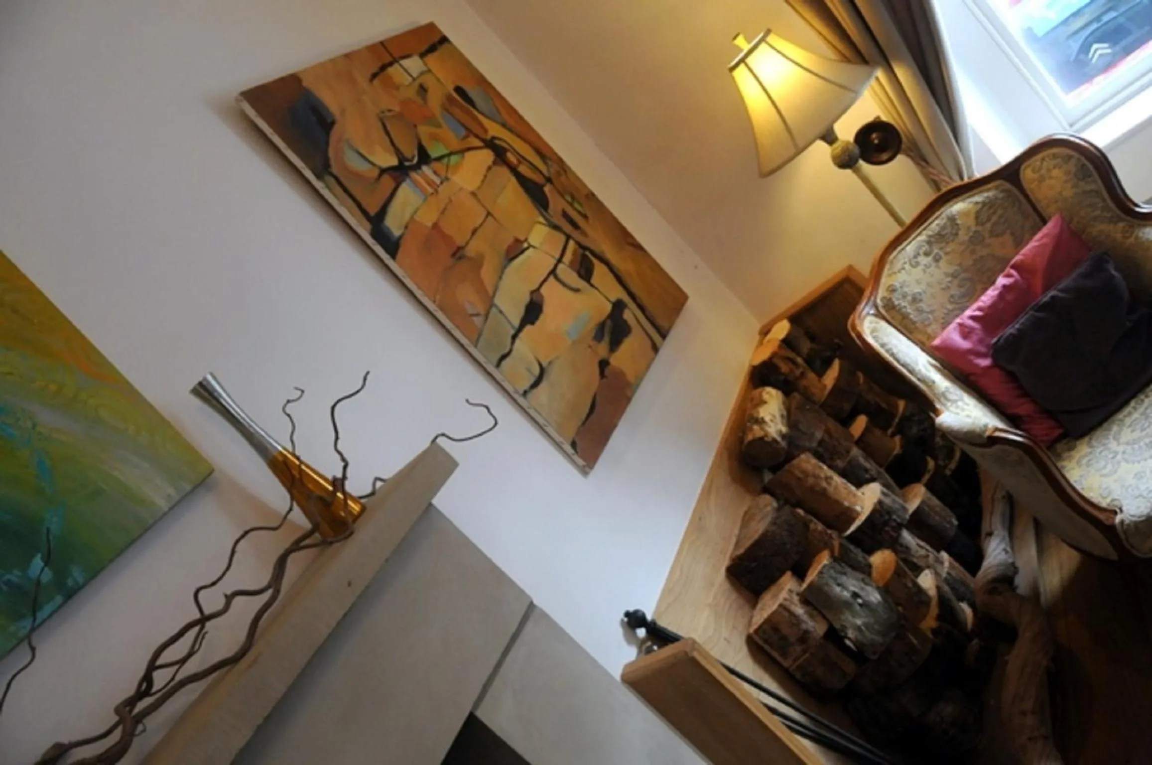 Communal lounge/ TV room in The Frenchgate Hotel