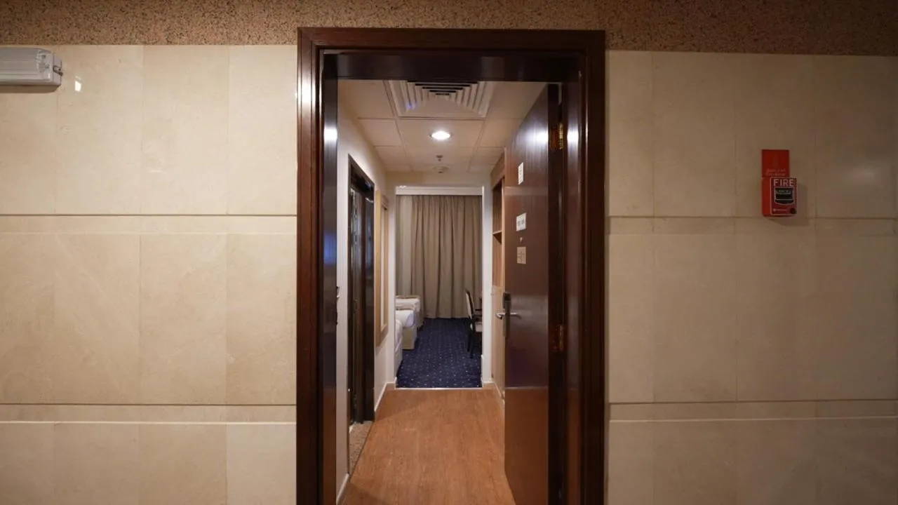 wardrobe in ASTONEAST TAIBA HOTEL Ex Artal Al Alami