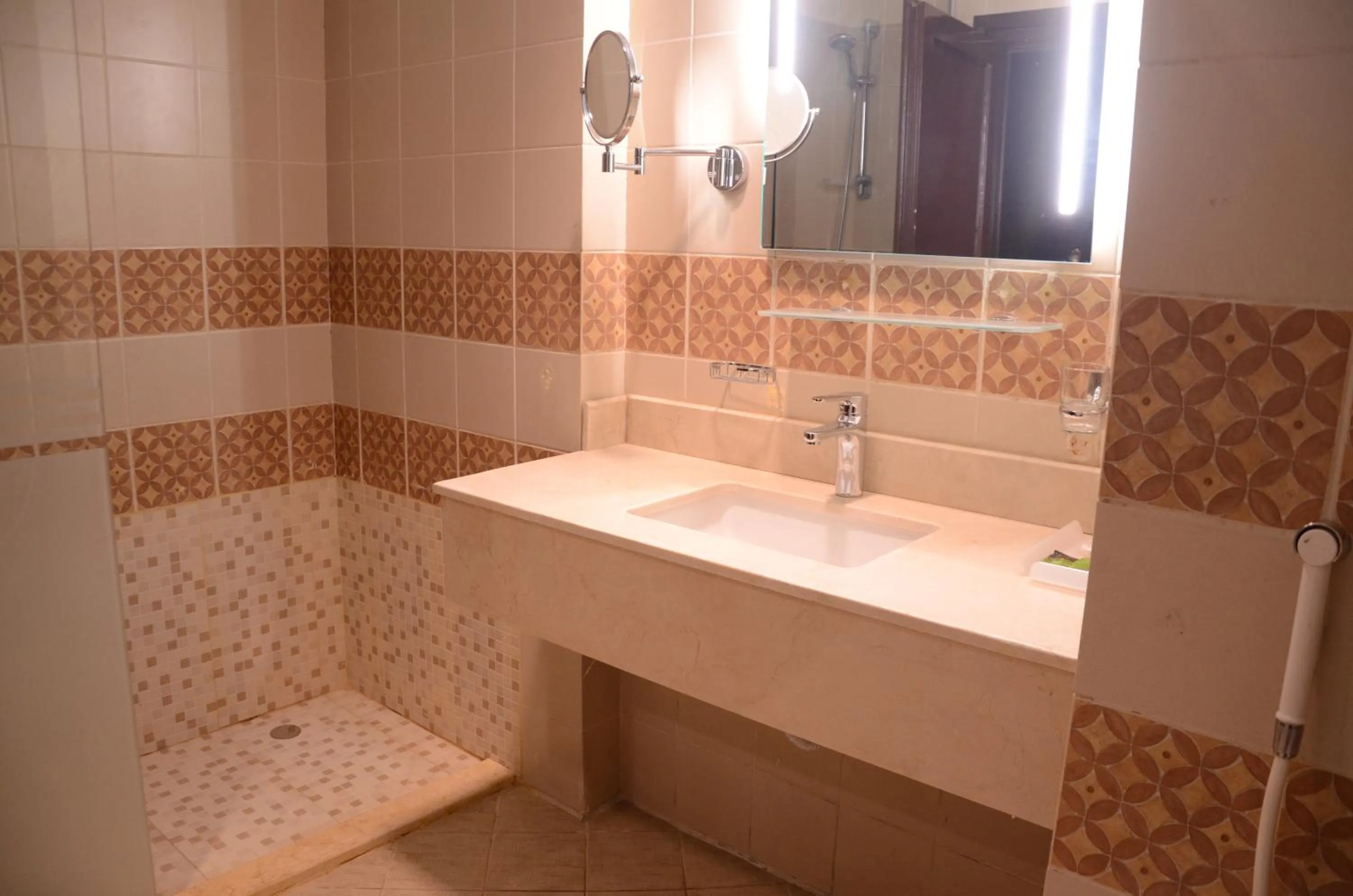 Bathroom in Artal Al Alami Hotel