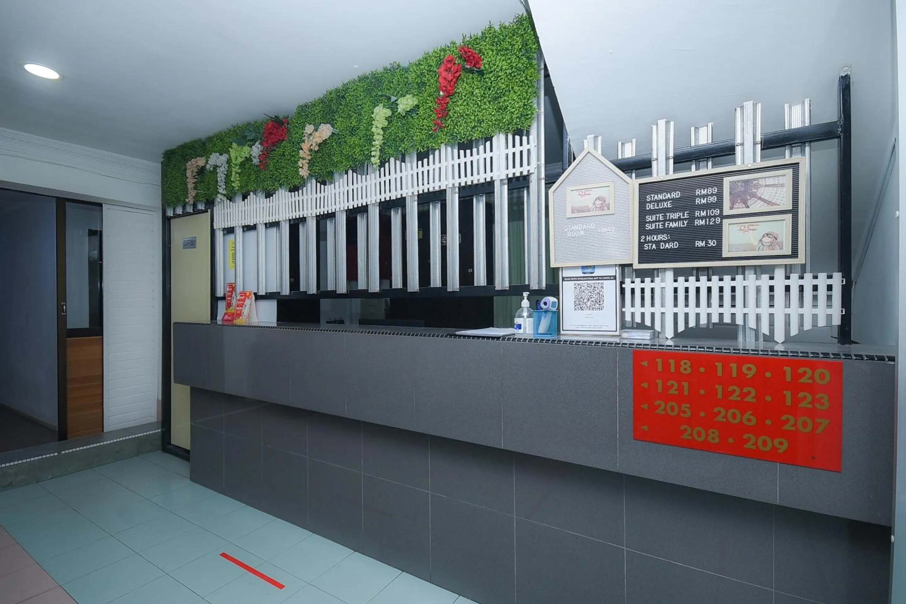 Lobby or reception in Hotel O River Inn