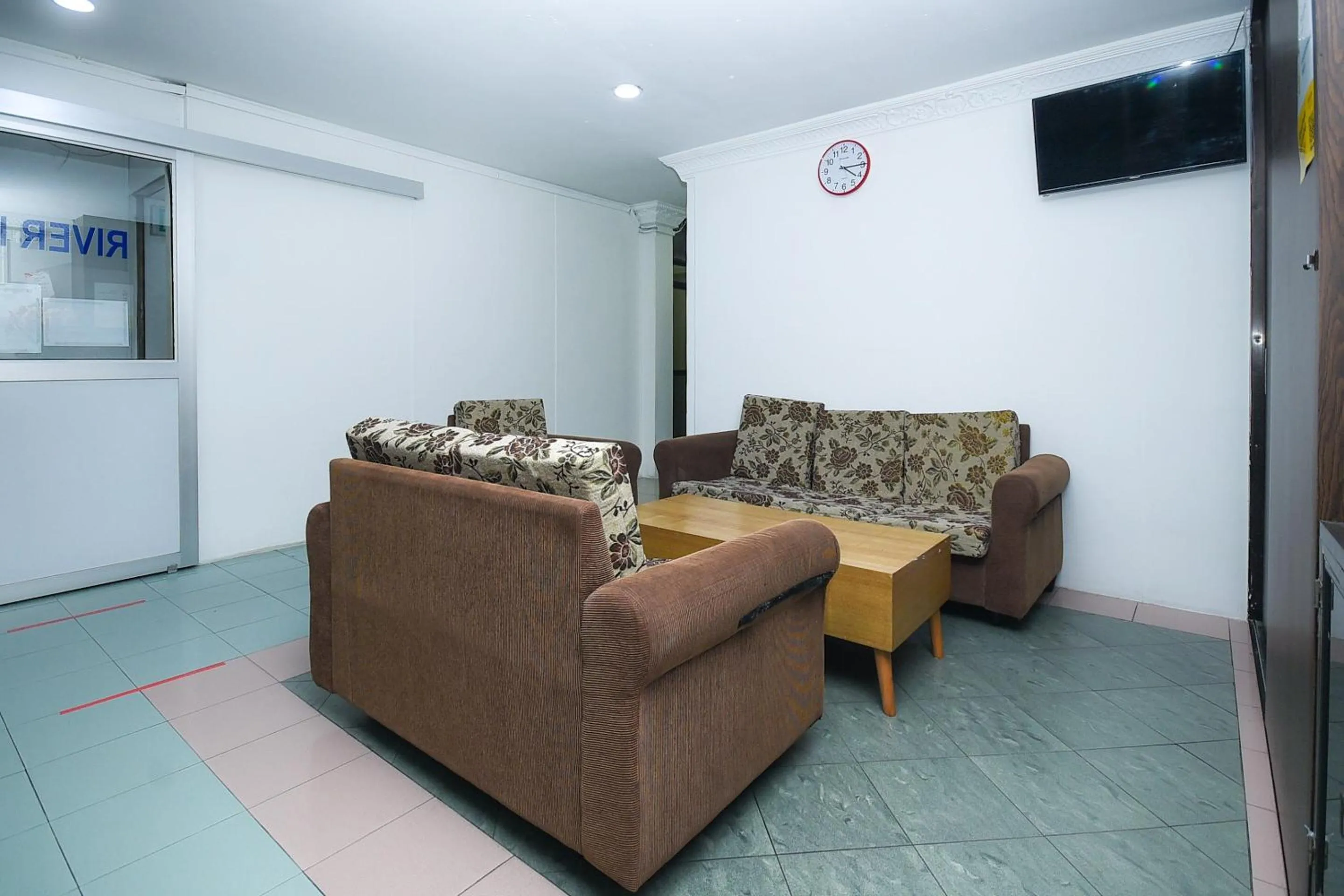 Lobby or reception in Hotel O River Inn