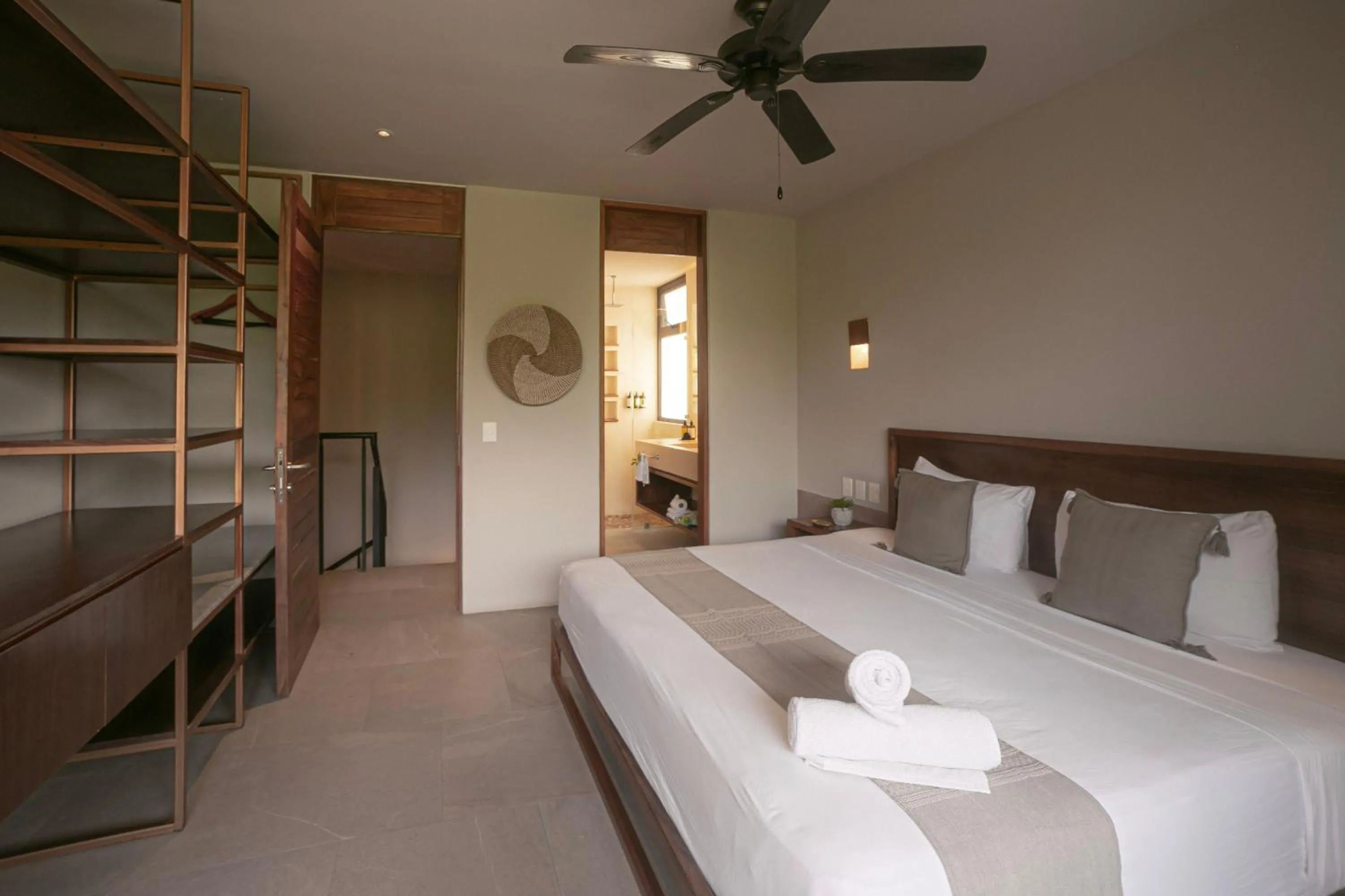 Bedroom, Bed in Zereno Tulum Beach Club Access
