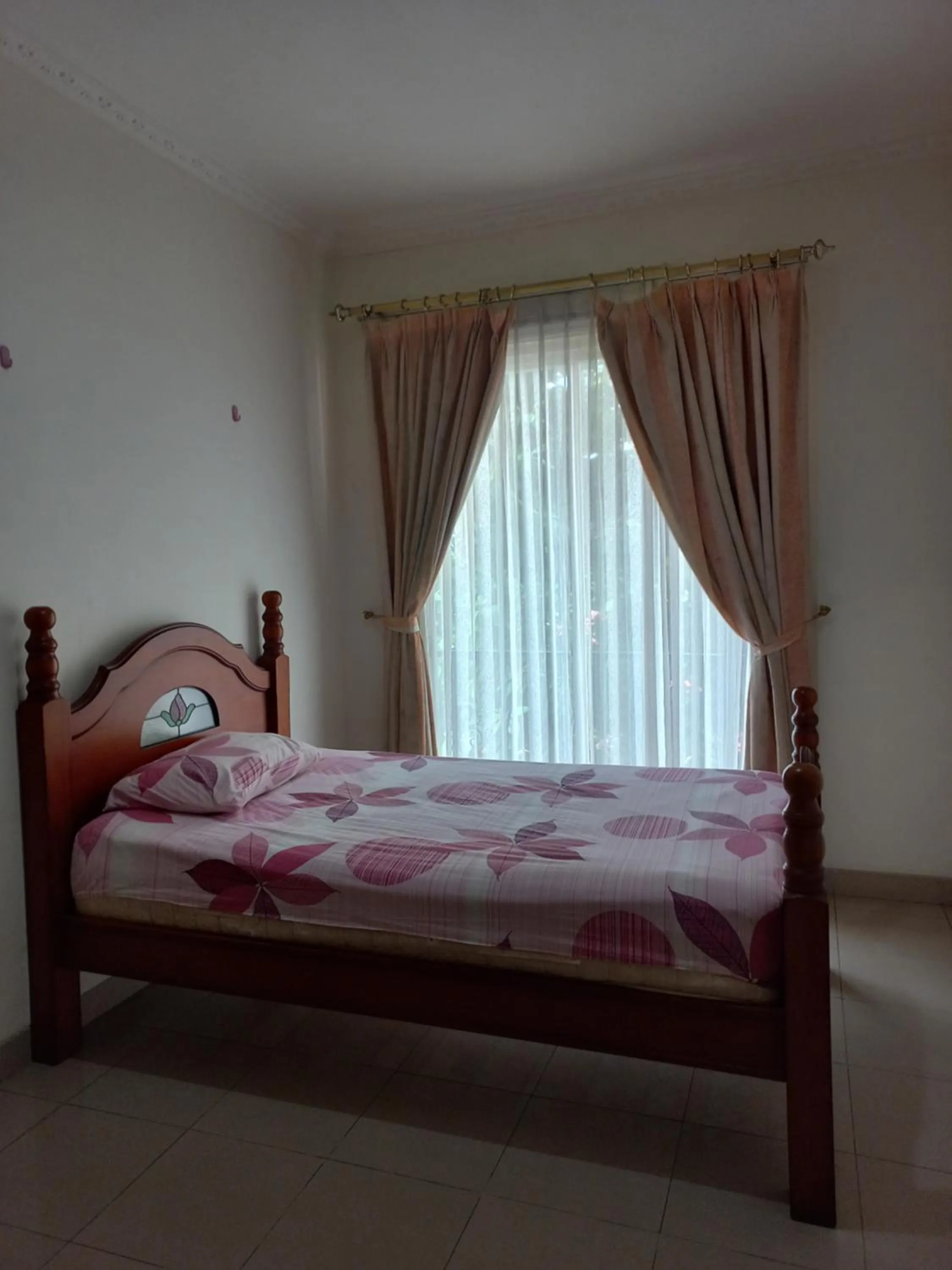 Bed in Margot Apartment Pondok Indah
