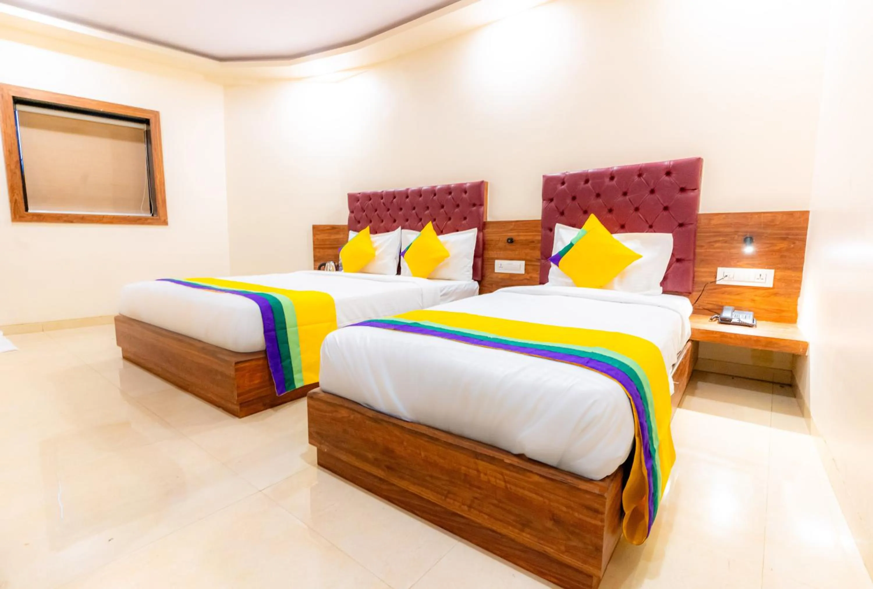 Bedroom, Bed in Itsy Hotels Elegant