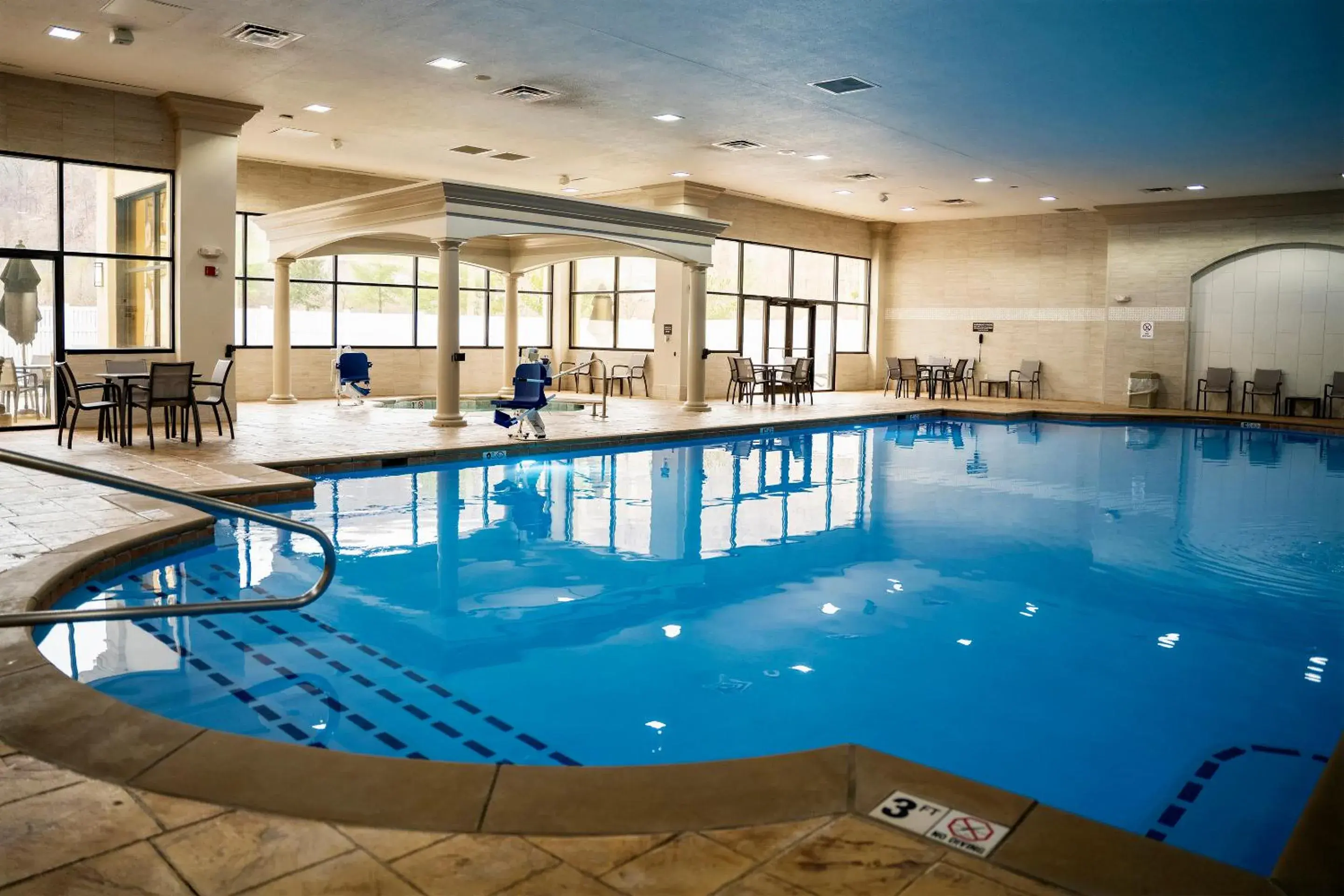 Swimming pool in Caesars Southern Indiana, A Caesars Destination Swimming pool in Caesars Southern Indiana, A Caesars Destination