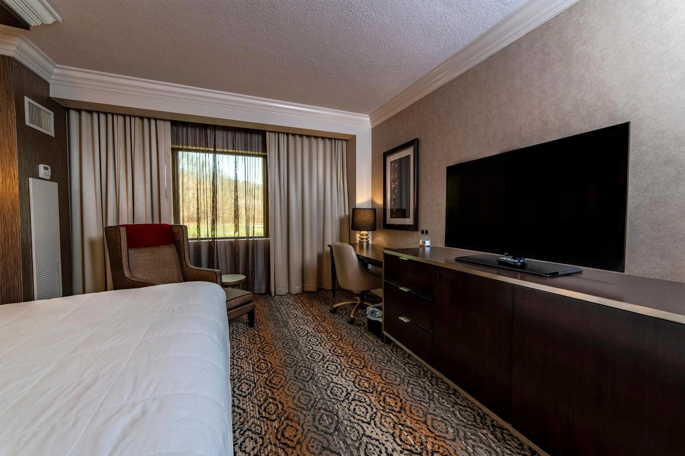 Bed in Caesars Southern Indiana, A Caesars Destination