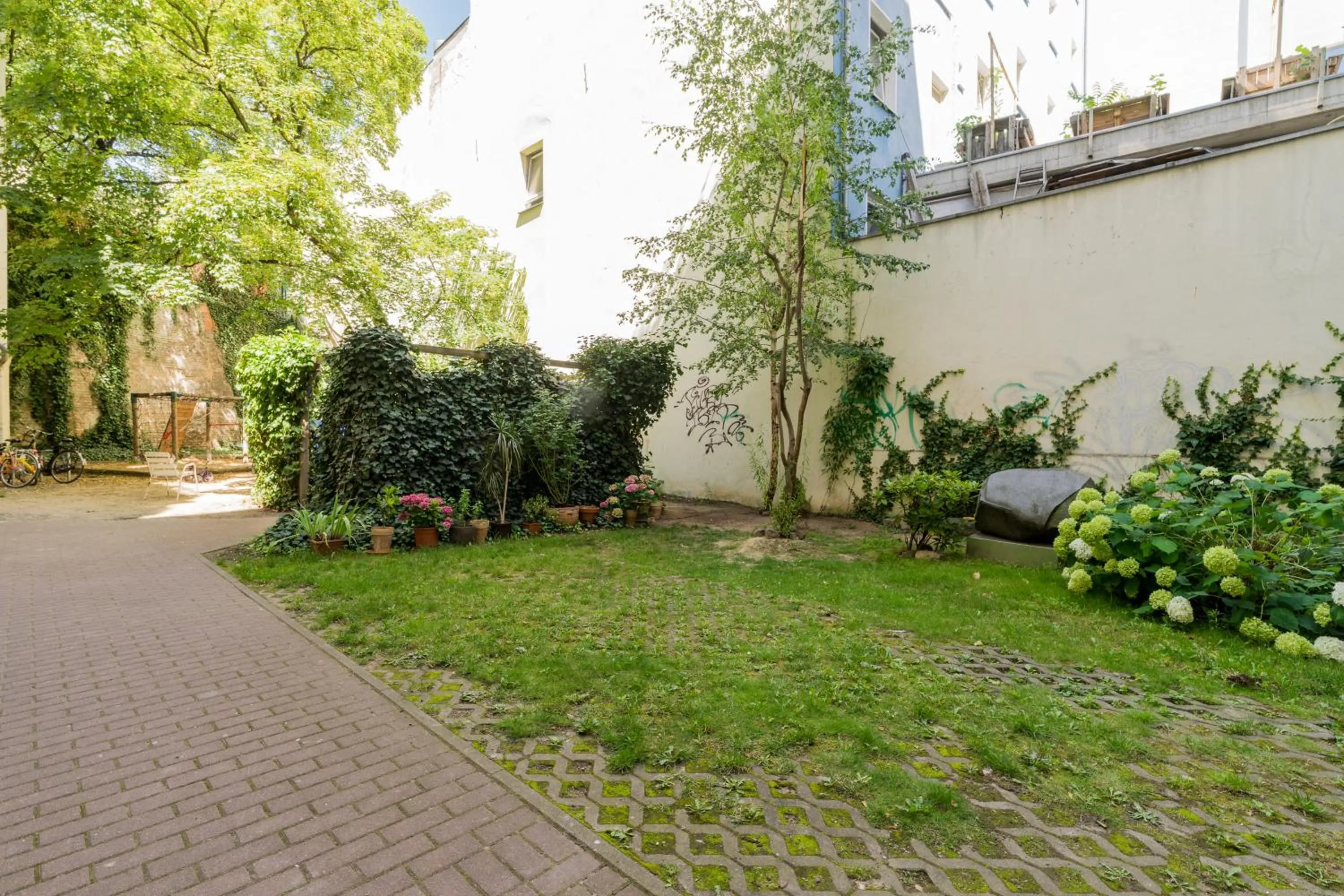 B! Apartments
