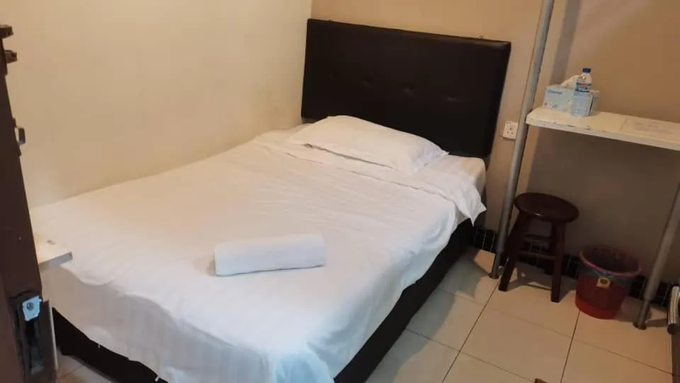 Photo of the whole room, Bed in LSN Hotel (KL) Sdn Bhd