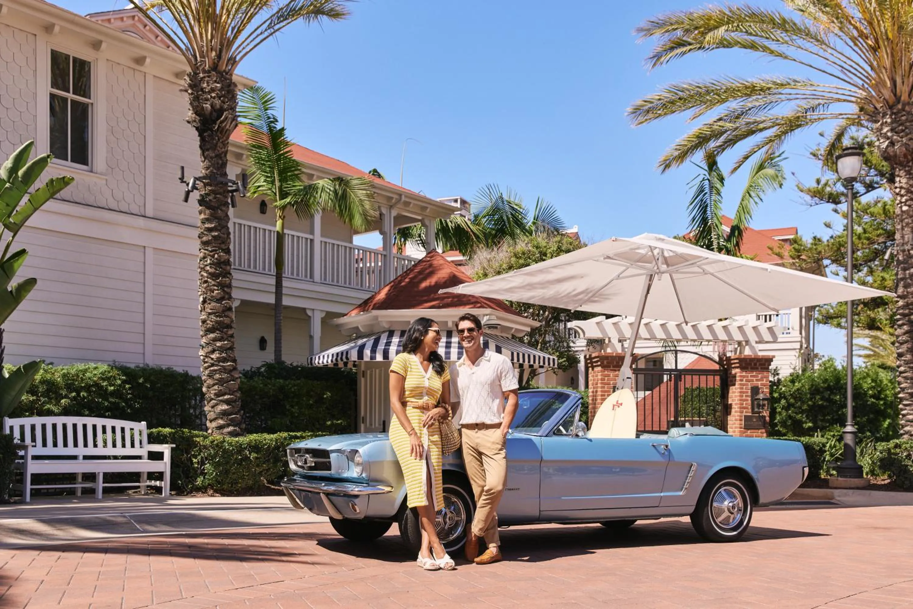 Facade/entrance in Beach Village at The Del, LXR Hotels & Resorts