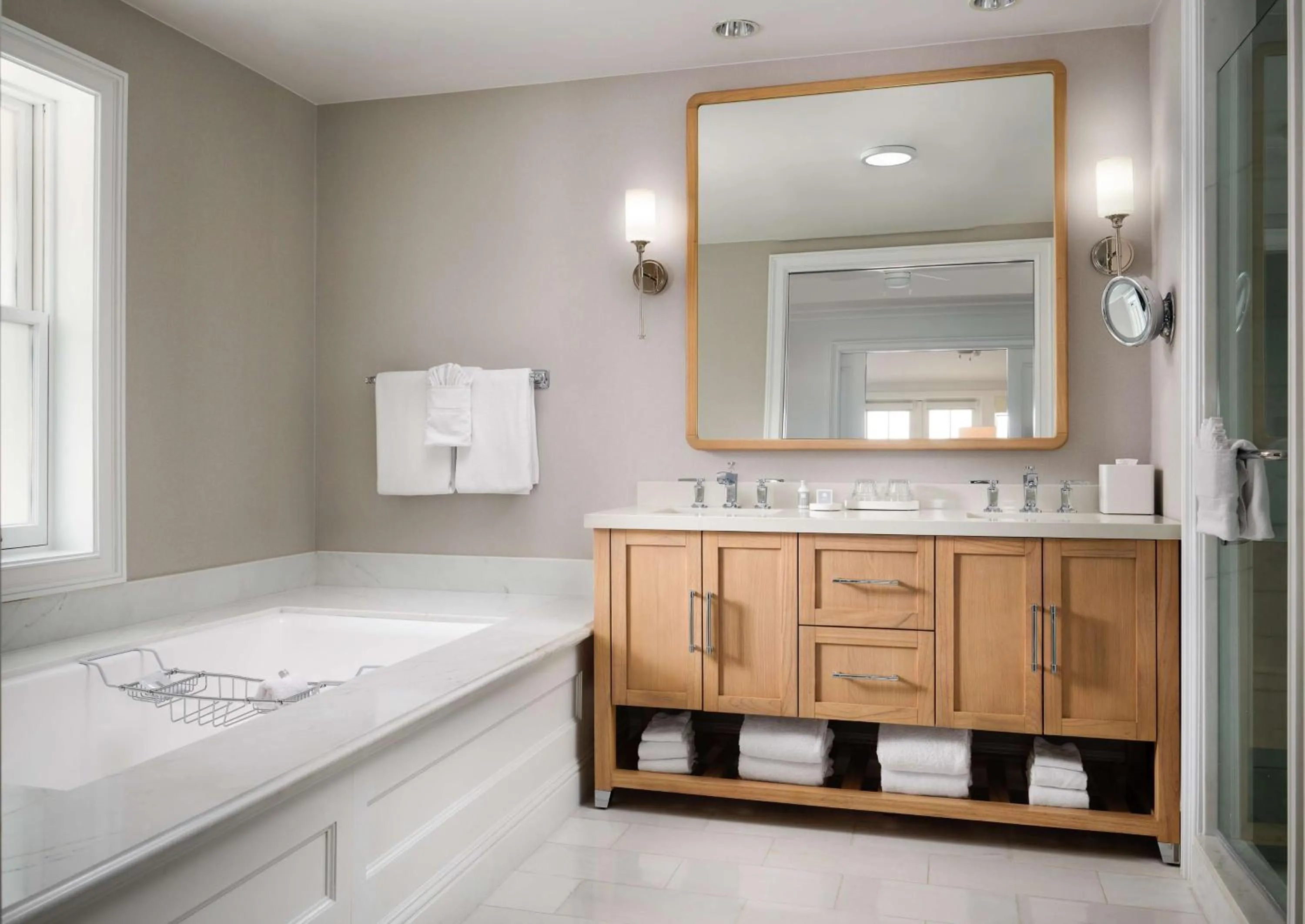 Bathroom in Beach Village at The Del, LXR Hotels & Resorts