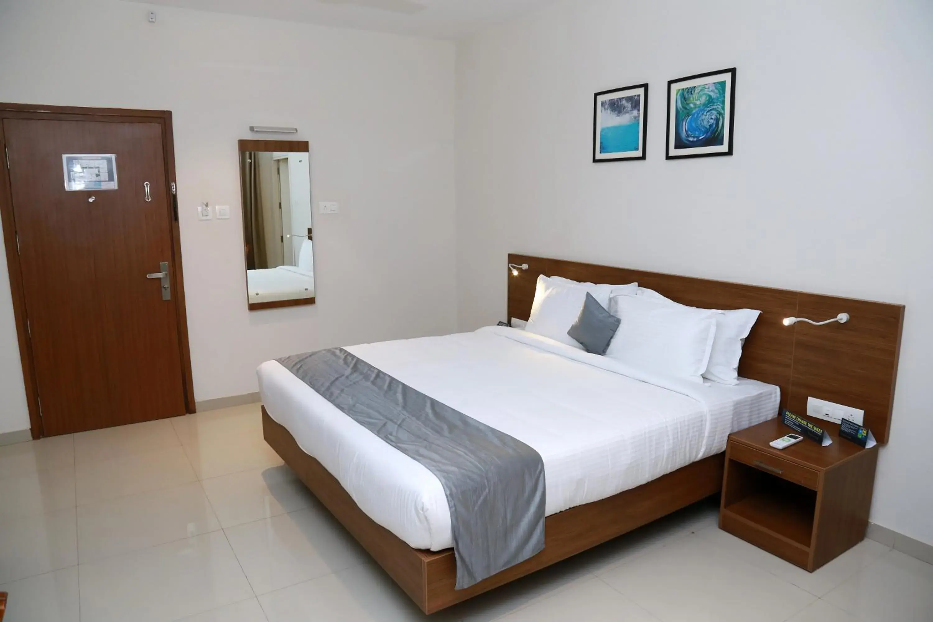 Bed in Hotel Picnic Bed in Hotel Picnic