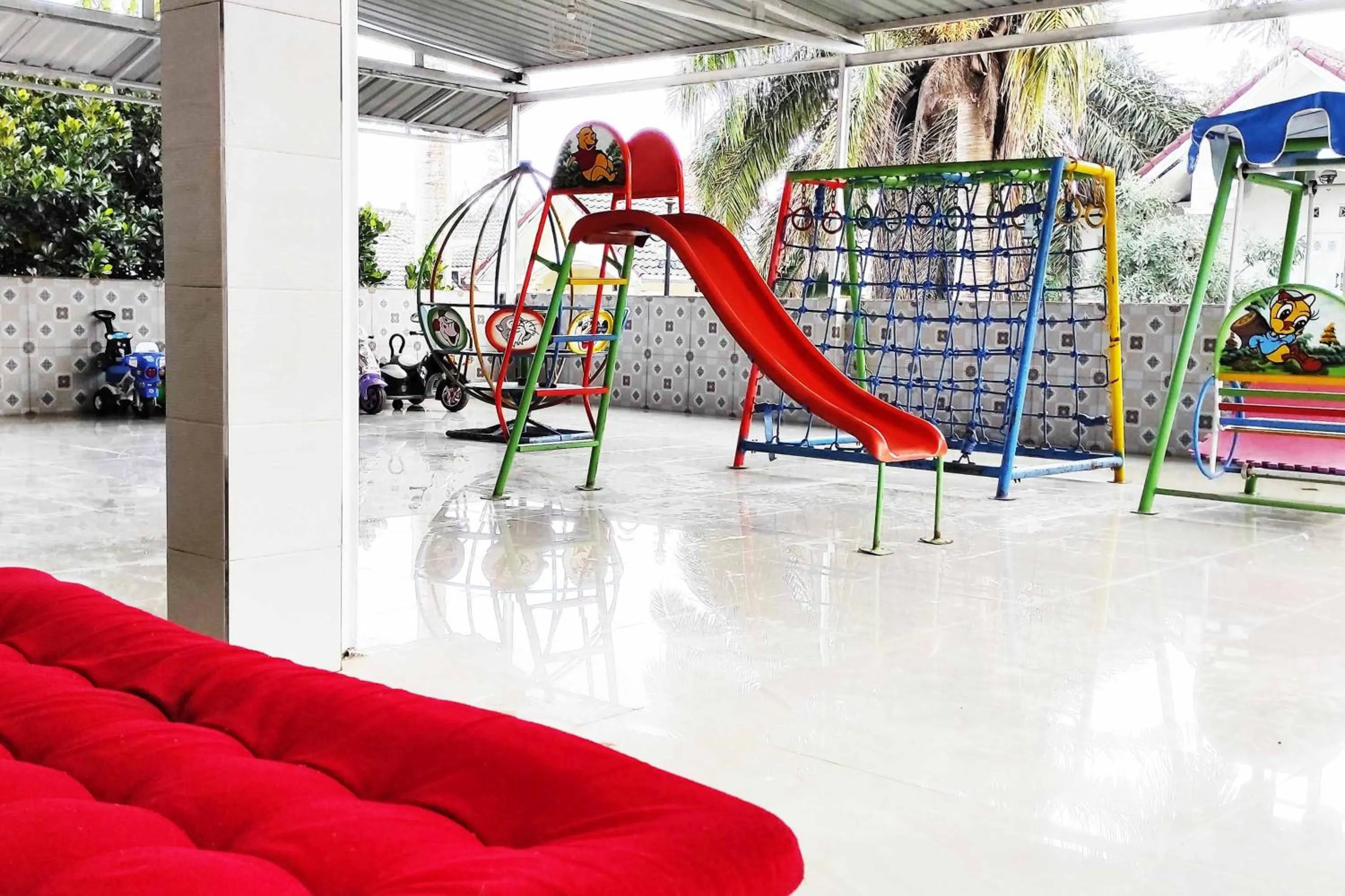 Children play ground in Pertiwi Homestay Near Museum Angkut Batu Mitra RedDoorz