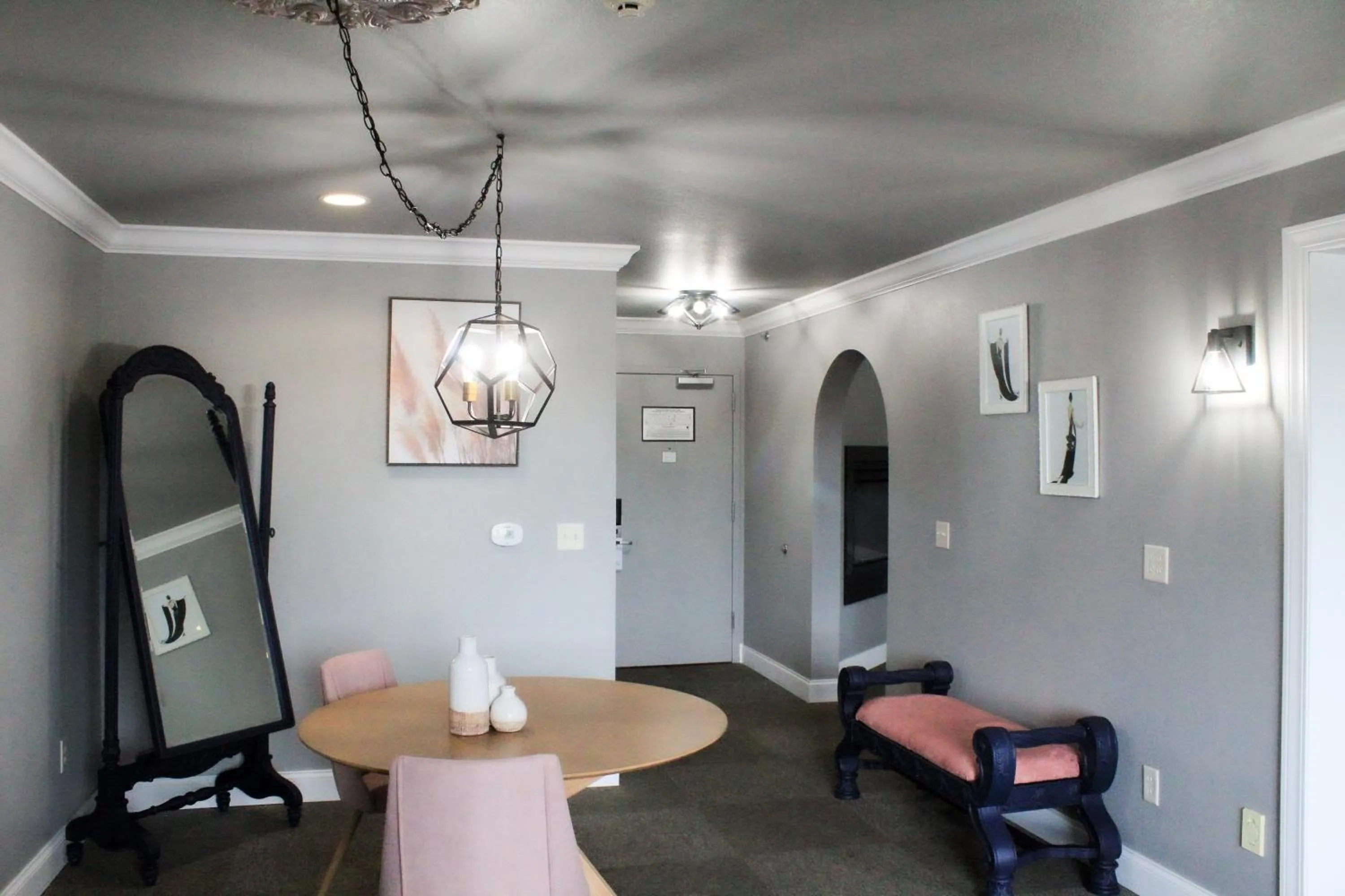 Living room in Metropolis Resort - Eau Claire