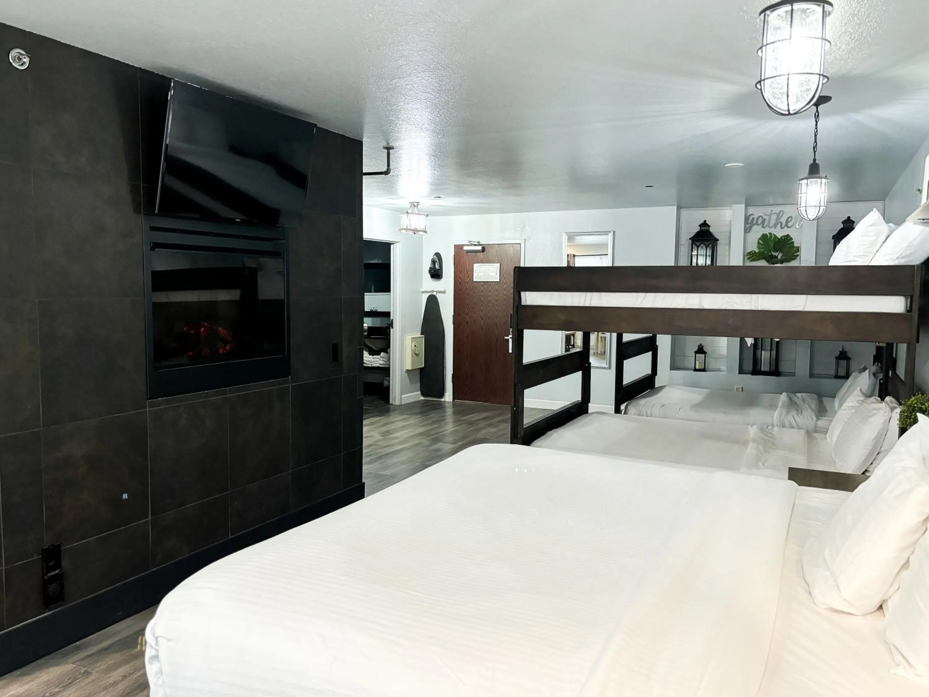 Bed in Metropolis Resort - Eau Claire