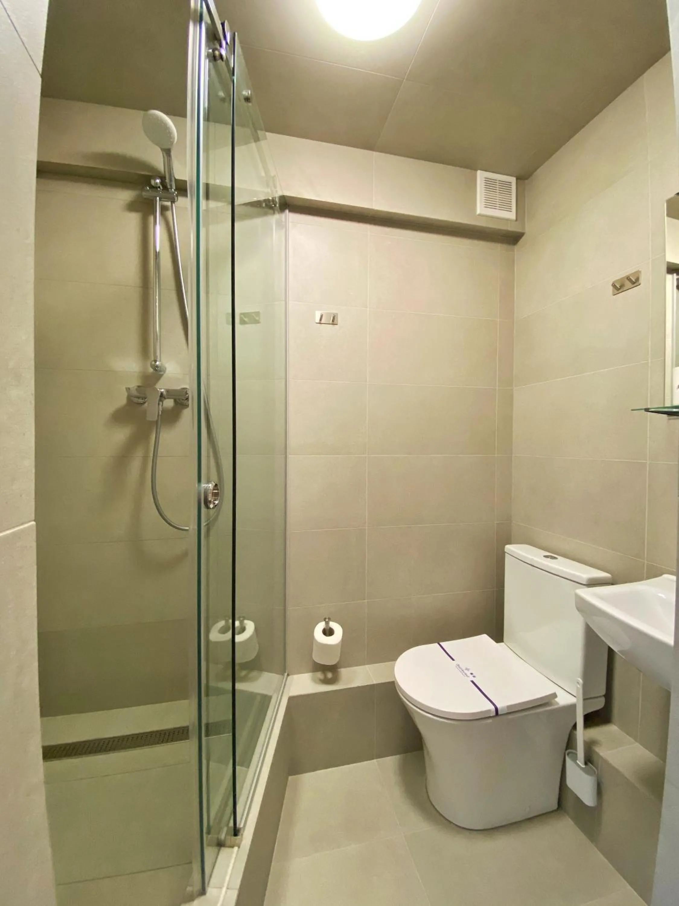 Bathroom in Lift Hotel Boutique - Derybasivska