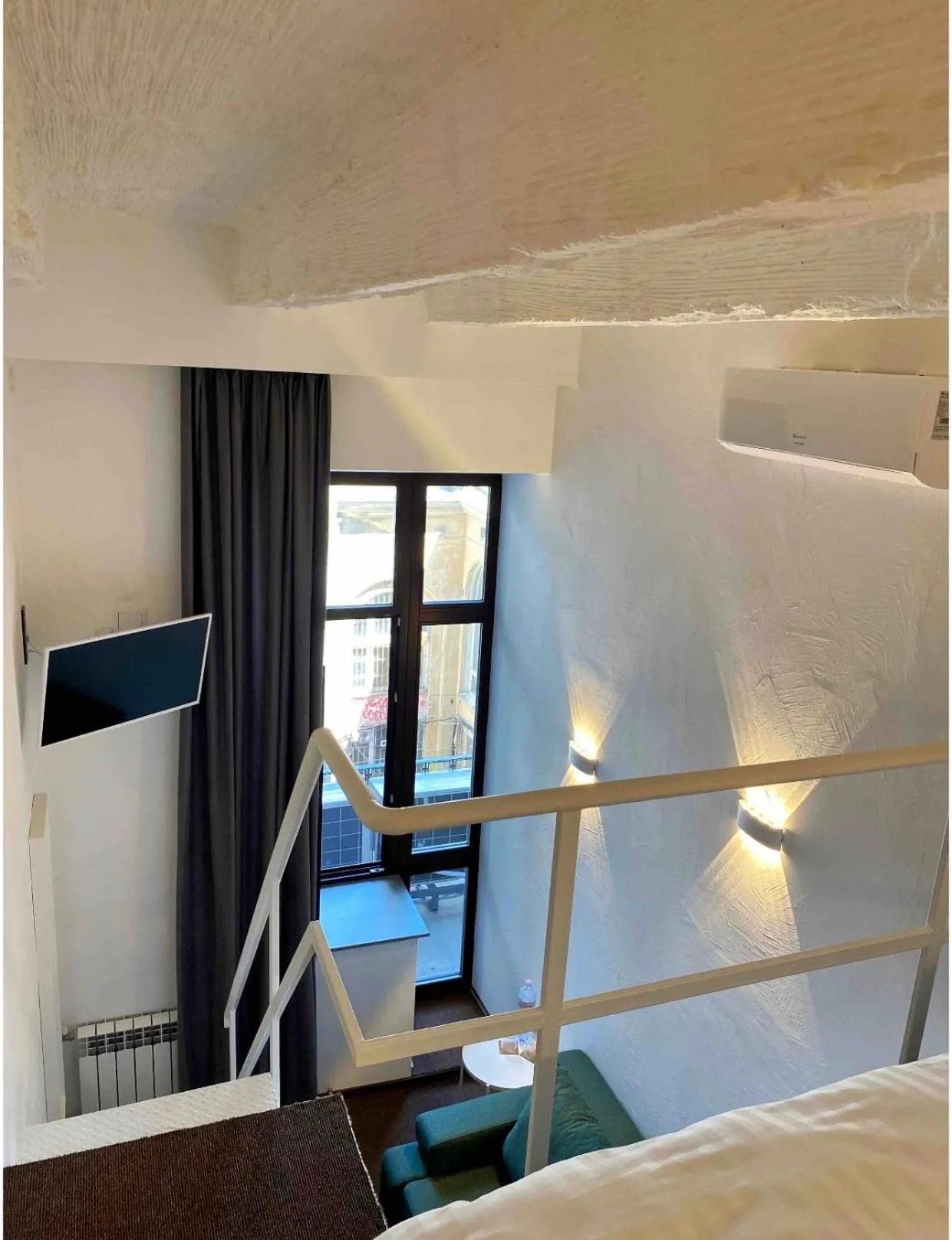 Property building, Bed in Lift Hotel Boutique - Derybasivska