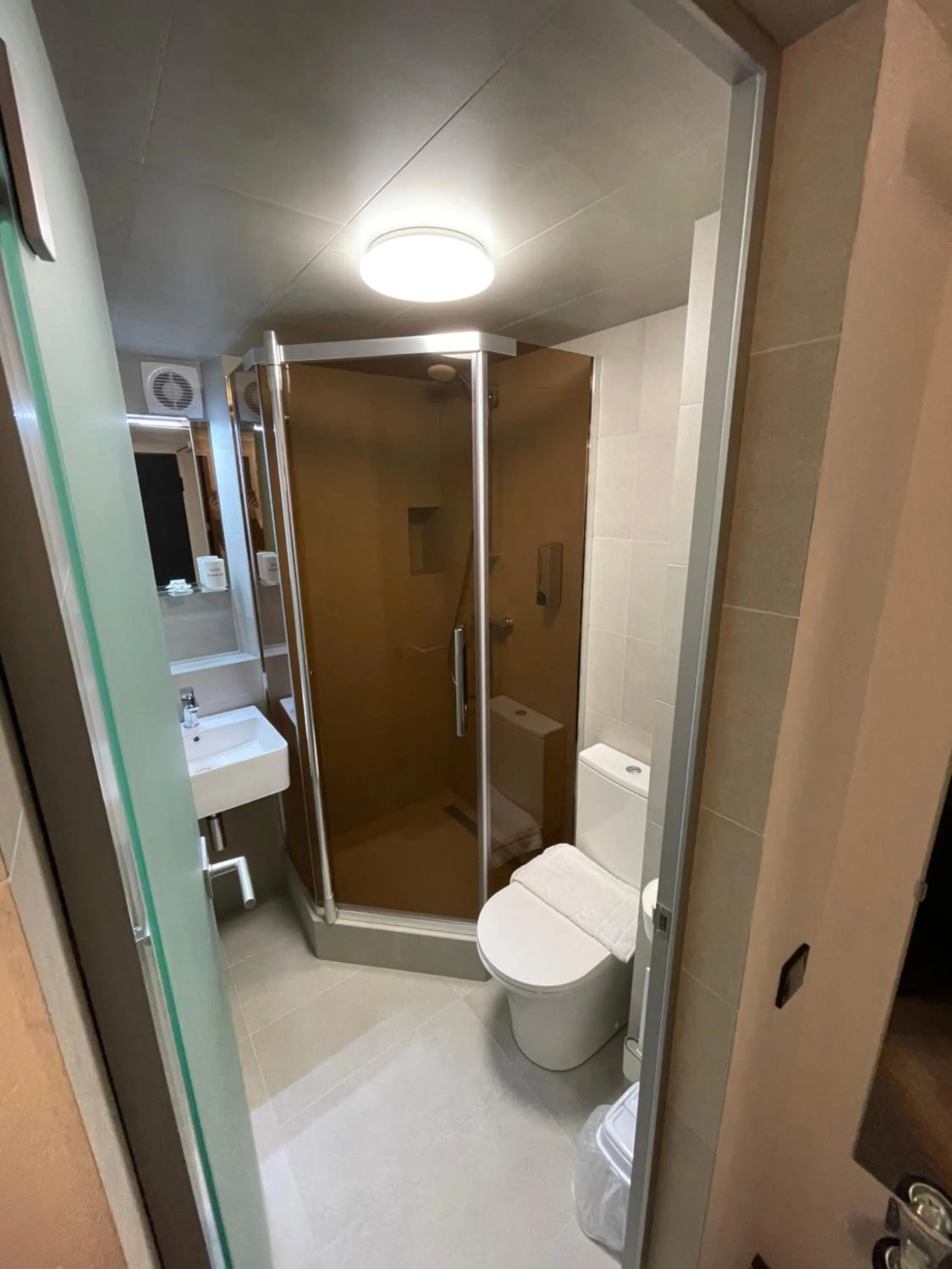 Lift Hotel Boutique - Derybasivska