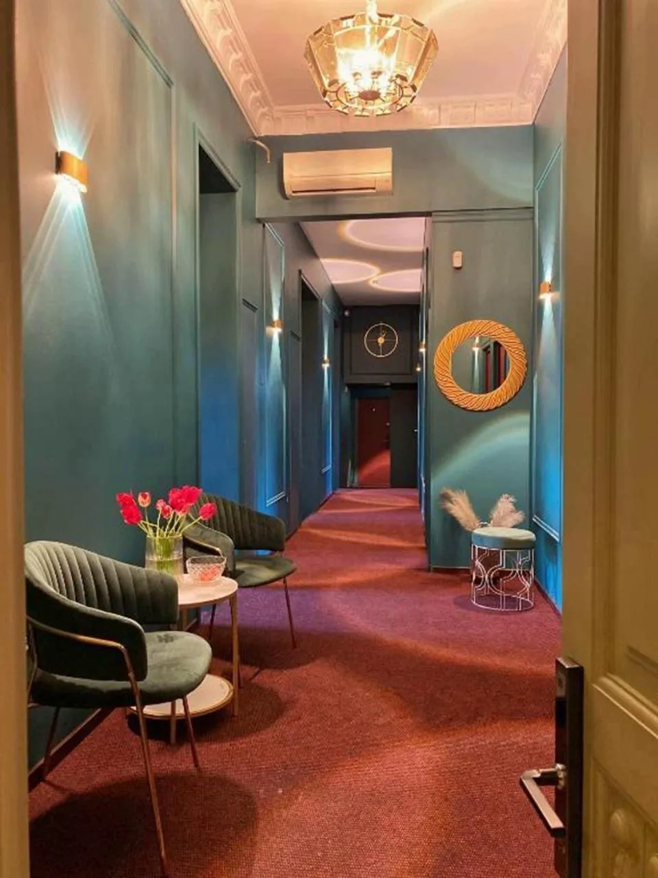 Lobby or reception in Lift Hotel Boutique - Derybasivska