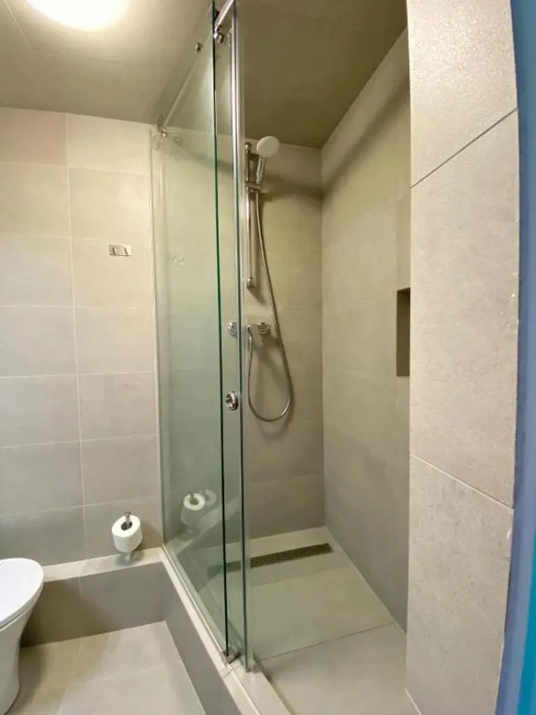 Lift Hotel Boutique - Derybasivska