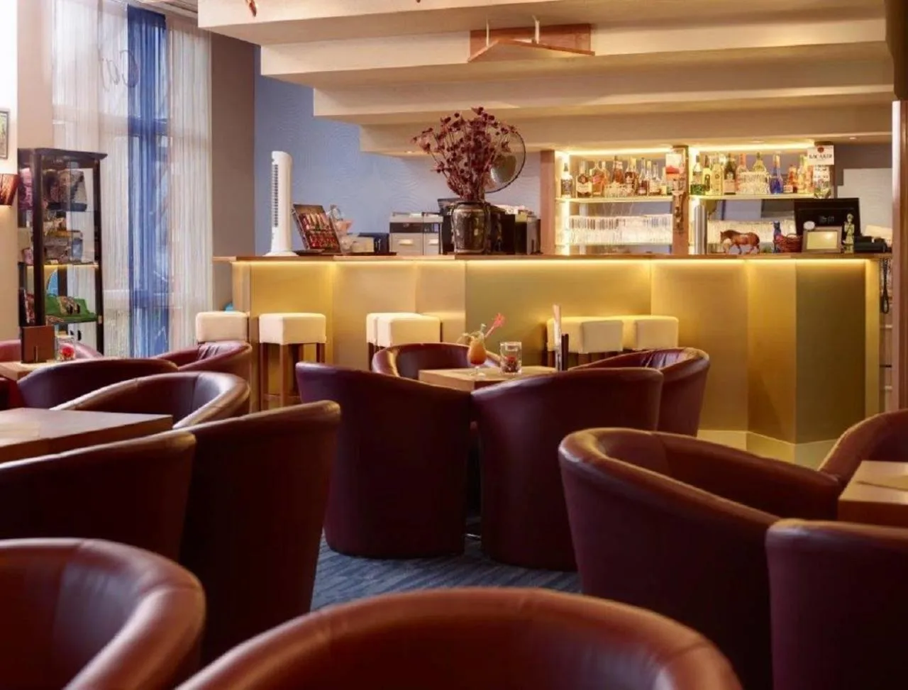 Lounge or bar in Kurhotel Pyramide Bad Windsheim