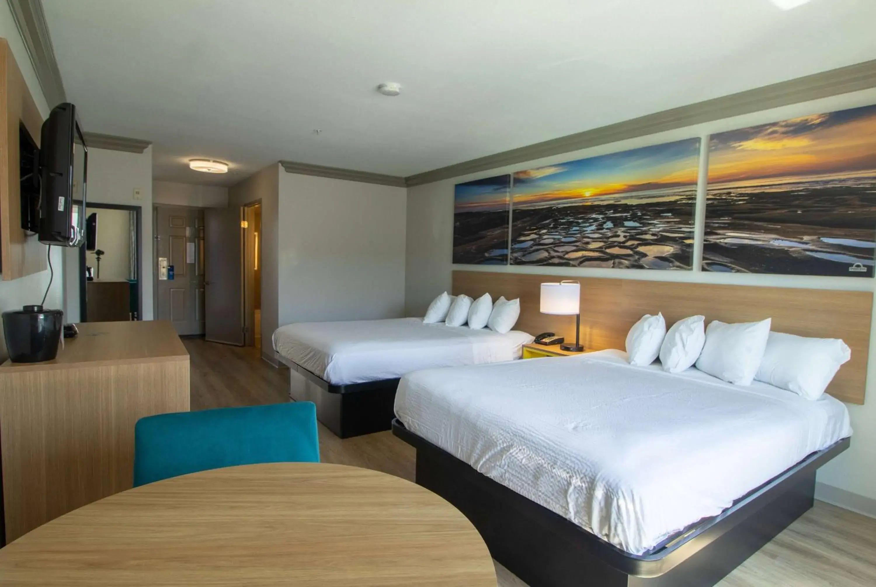 Photo of the whole room, Bed in Days Inn by Wyndham Carlsbad Photo of the whole room, Bed in Days Inn by Wyndham Carlsbad