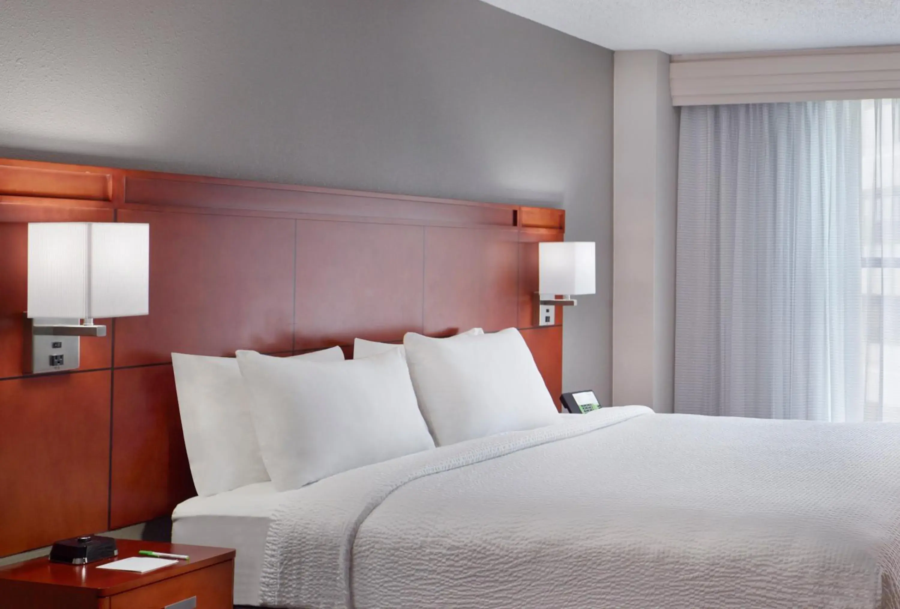 Queen Room with Two Queen Beds - Hearing Accessible in Courtyard Atlanta Decatur Downtown/Emory Queen Room with Two Queen Beds - Hearing Accessible in Courtyard Atlanta Decatur Downtown/Emory