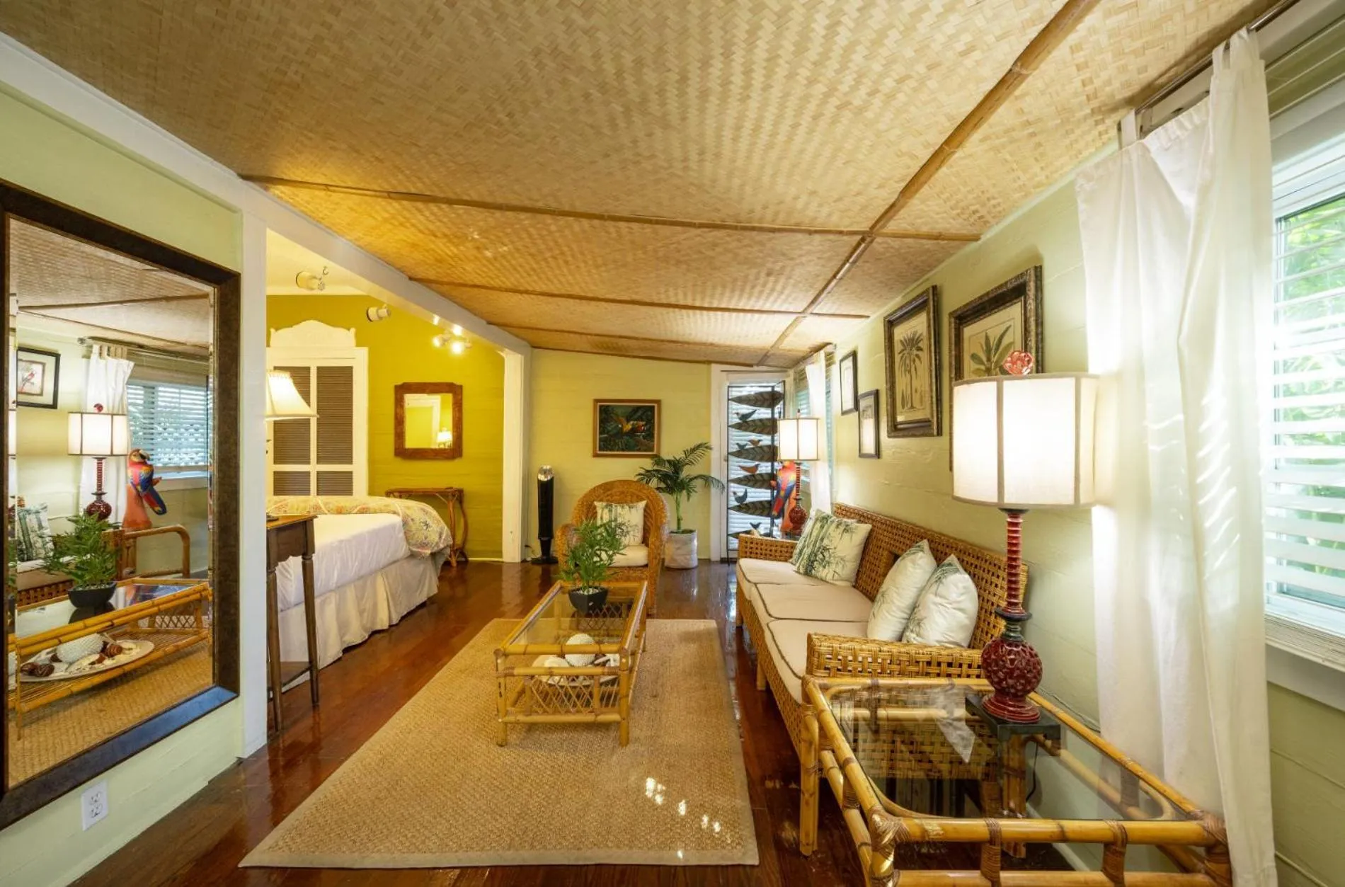 Bed in The Mermaid & The Alligator