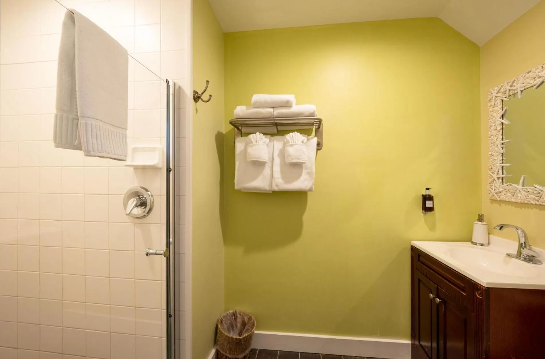 The Mermaid & The Alligator