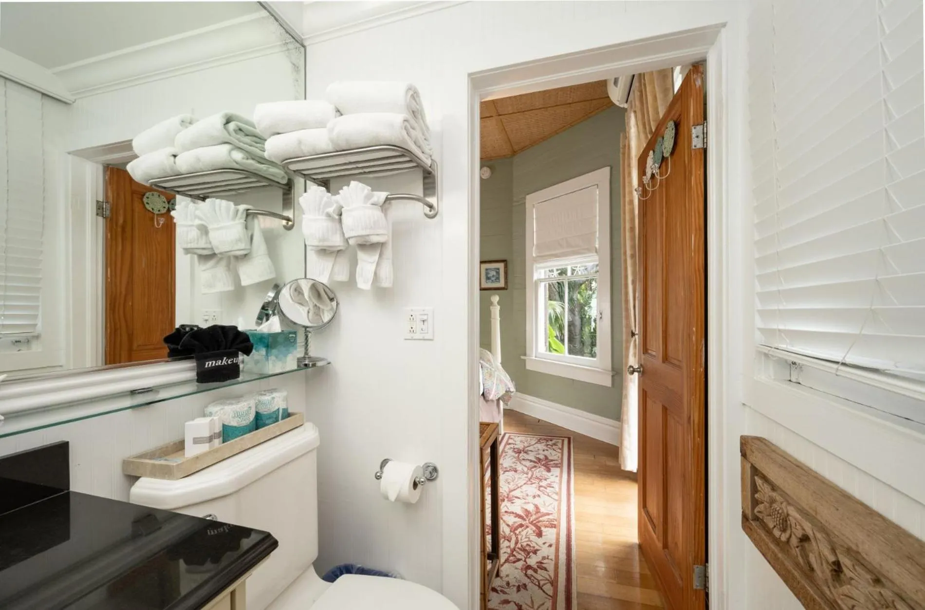 The Mermaid & The Alligator