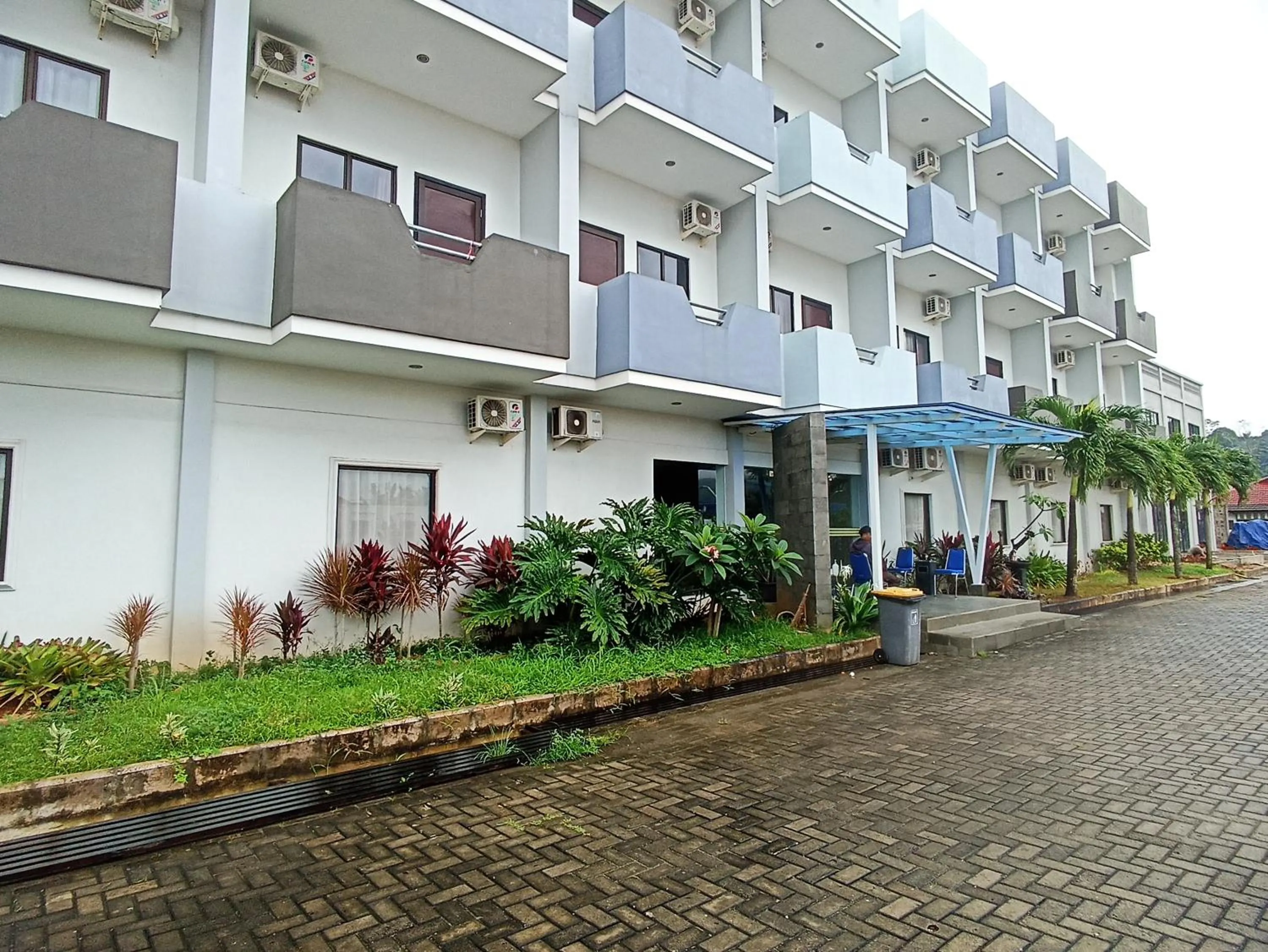 Property building in Yunna Express