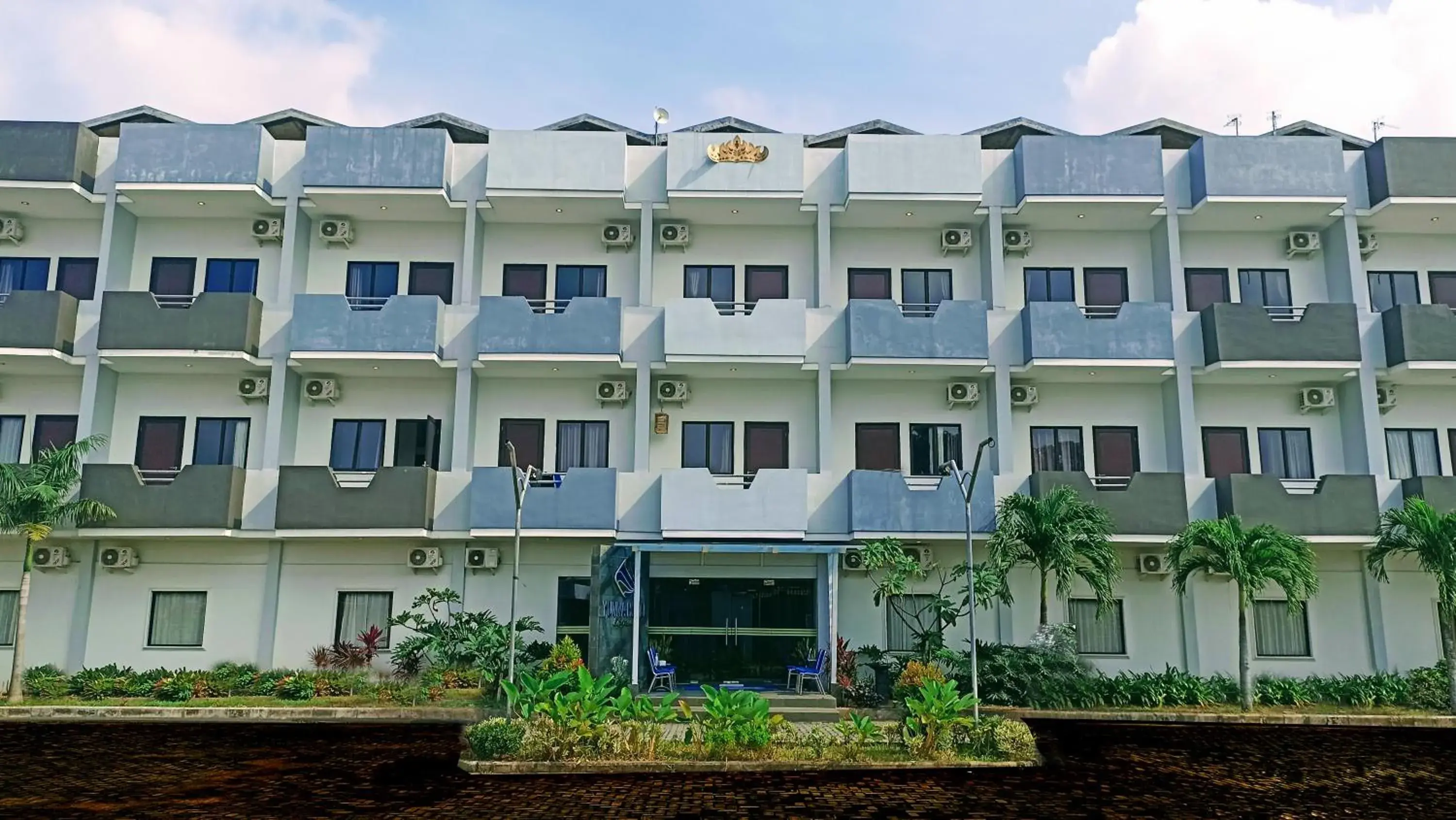 Property building in Yunna Express Property building in Yunna Express