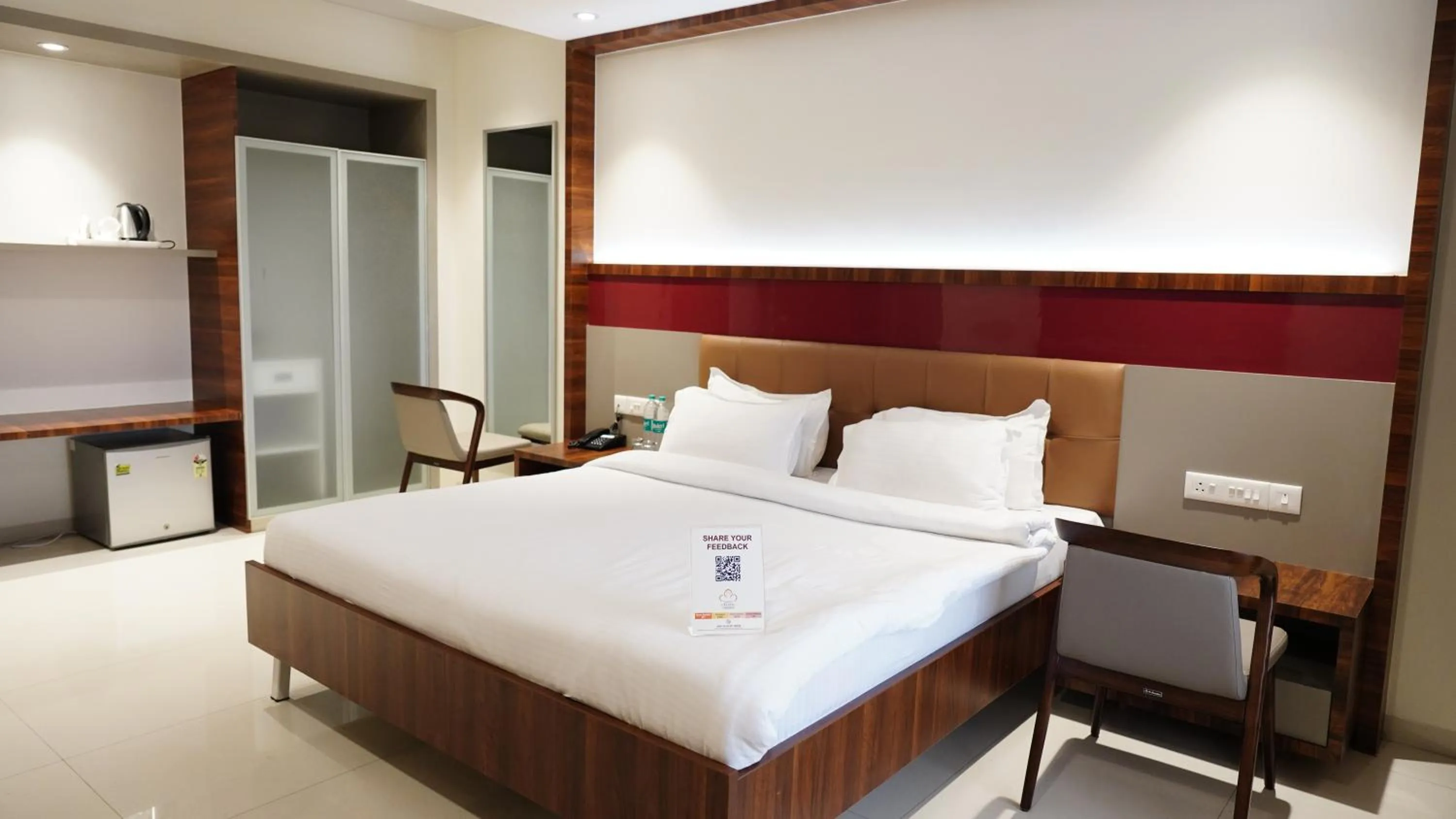 Bedroom, Bed in HOTEL CRYSTAL CROWN