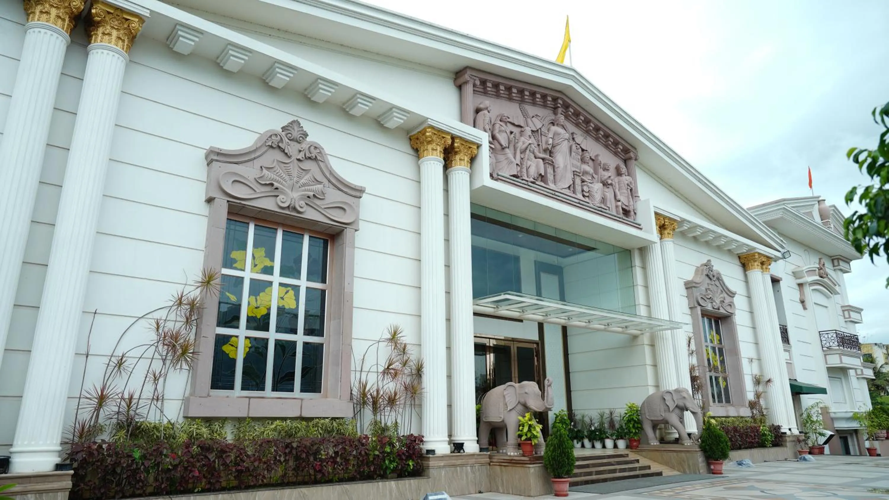 Property building in HOTEL CRYSTAL CROWN