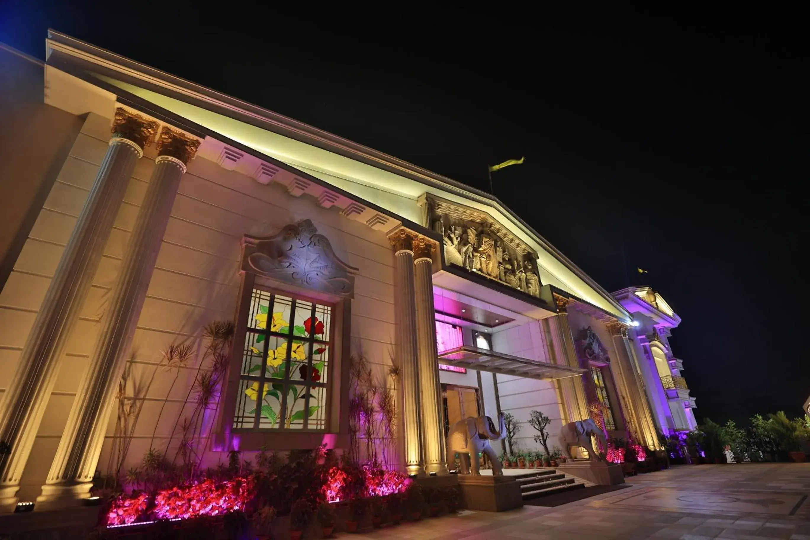 HOTEL CRYSTAL CROWN HOTEL CRYSTAL CROWN